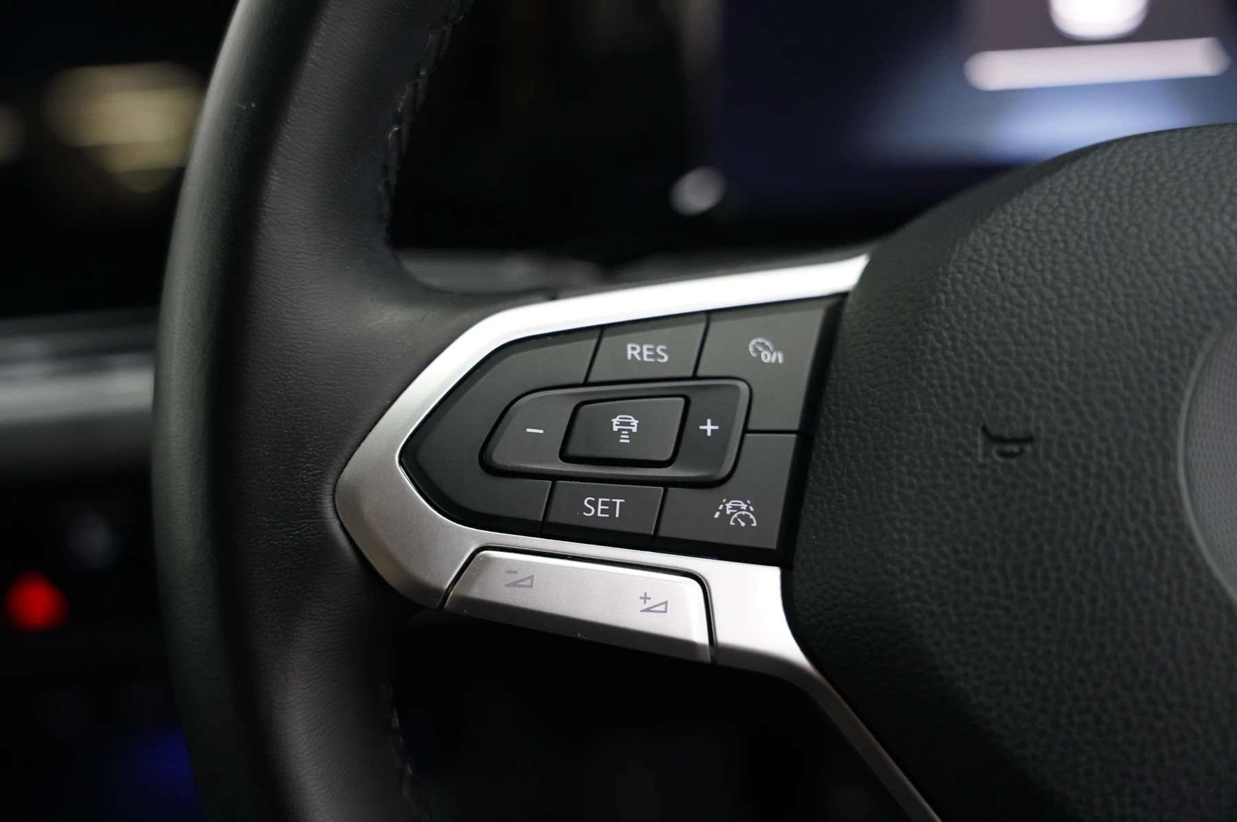 Volkswagen-Golf-image-15