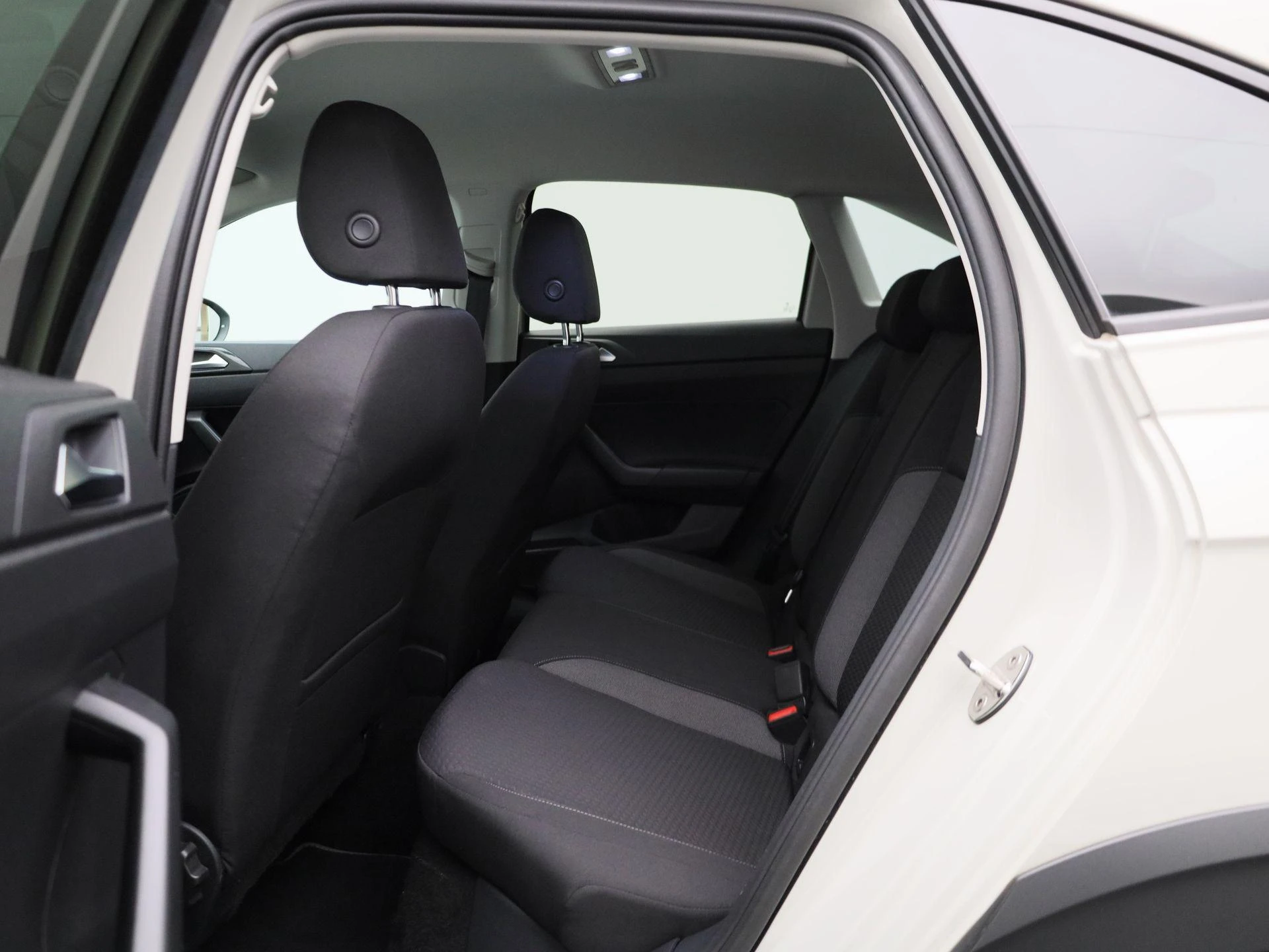 Volkswagen-Taigo-image-10