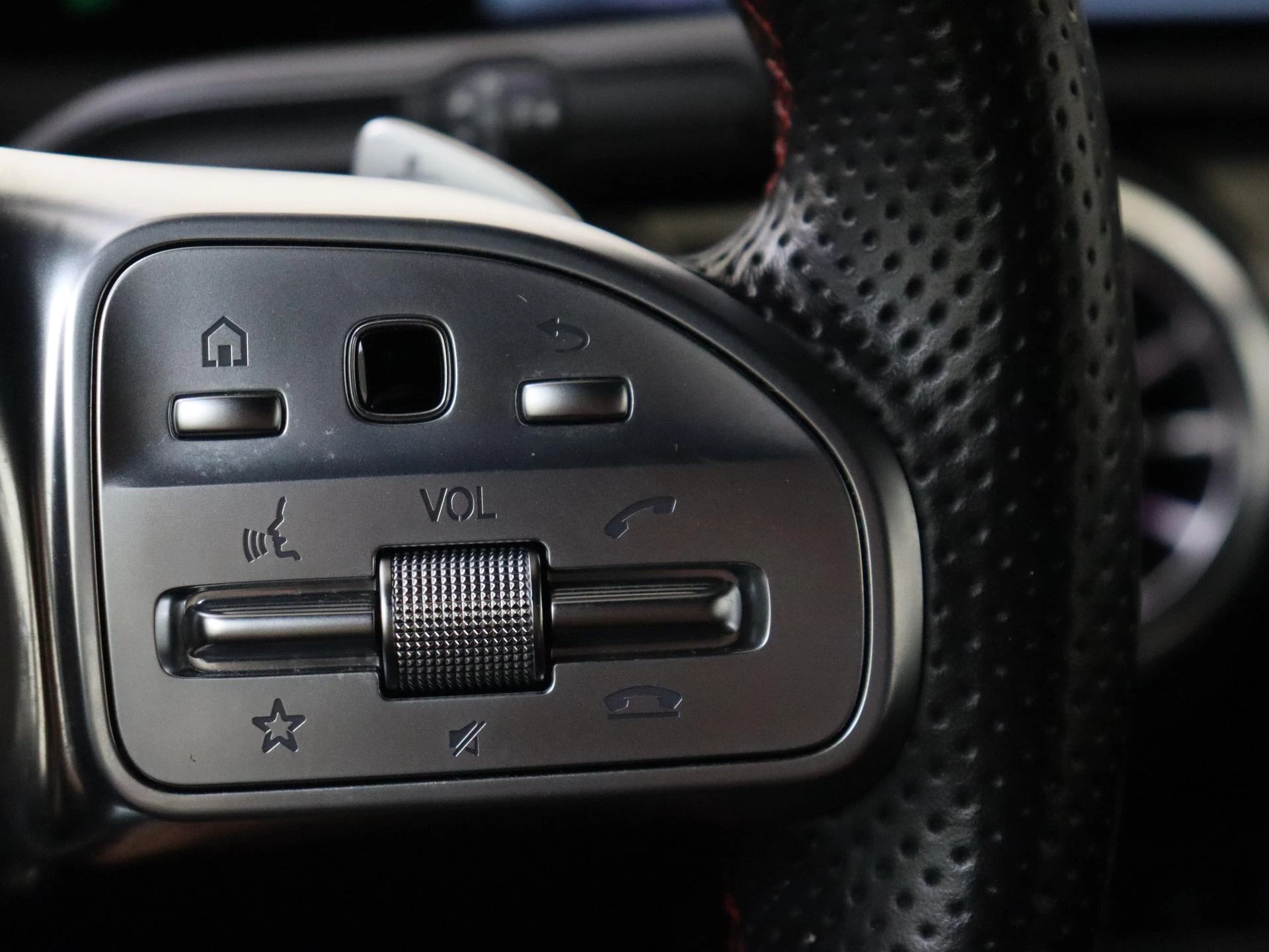 Mercedes-Benz A-Klasse 200 Business Solution AMG