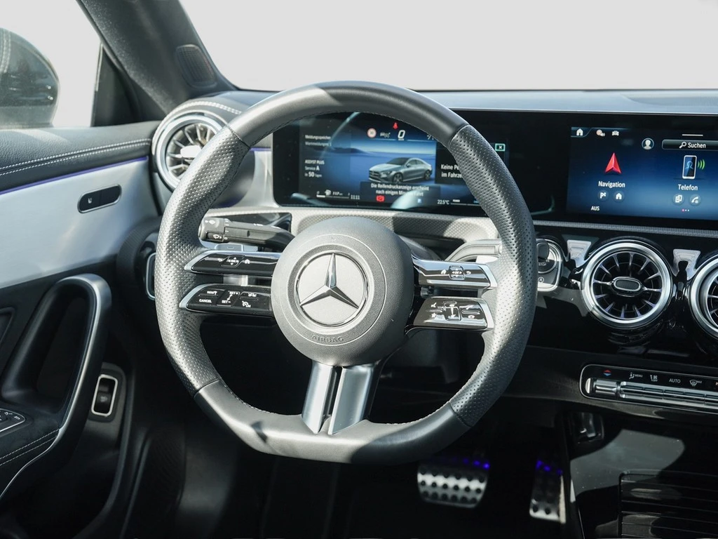 Mercedes-Benz-CLA-image-10