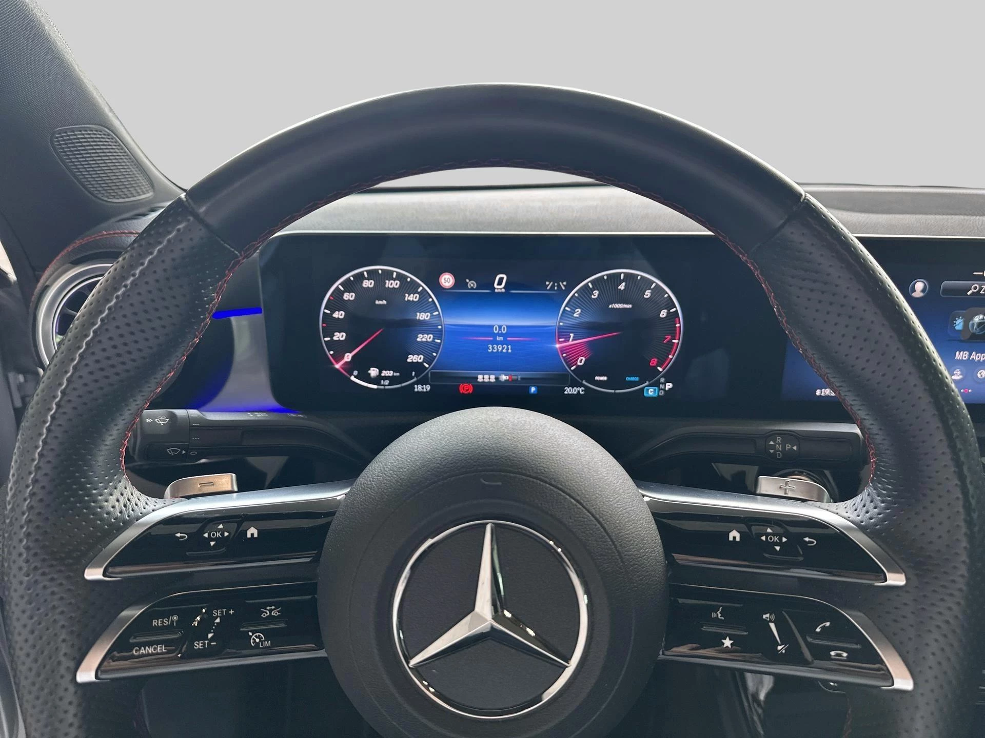Mercedes-Benz CLA 200 Star Edition + AMG + PANORAMISCH DAK + TREKHAAK + KEY LESS +