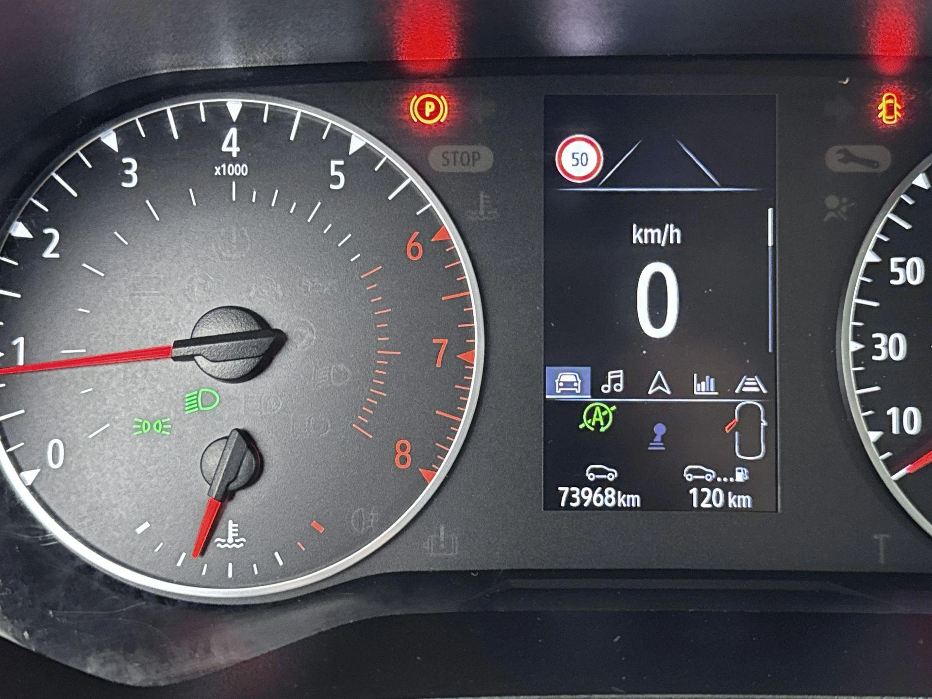 Renault-Clio-image-11