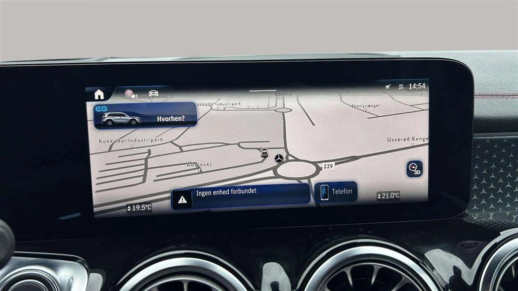 Mercedes-Benz-EQB-image-15