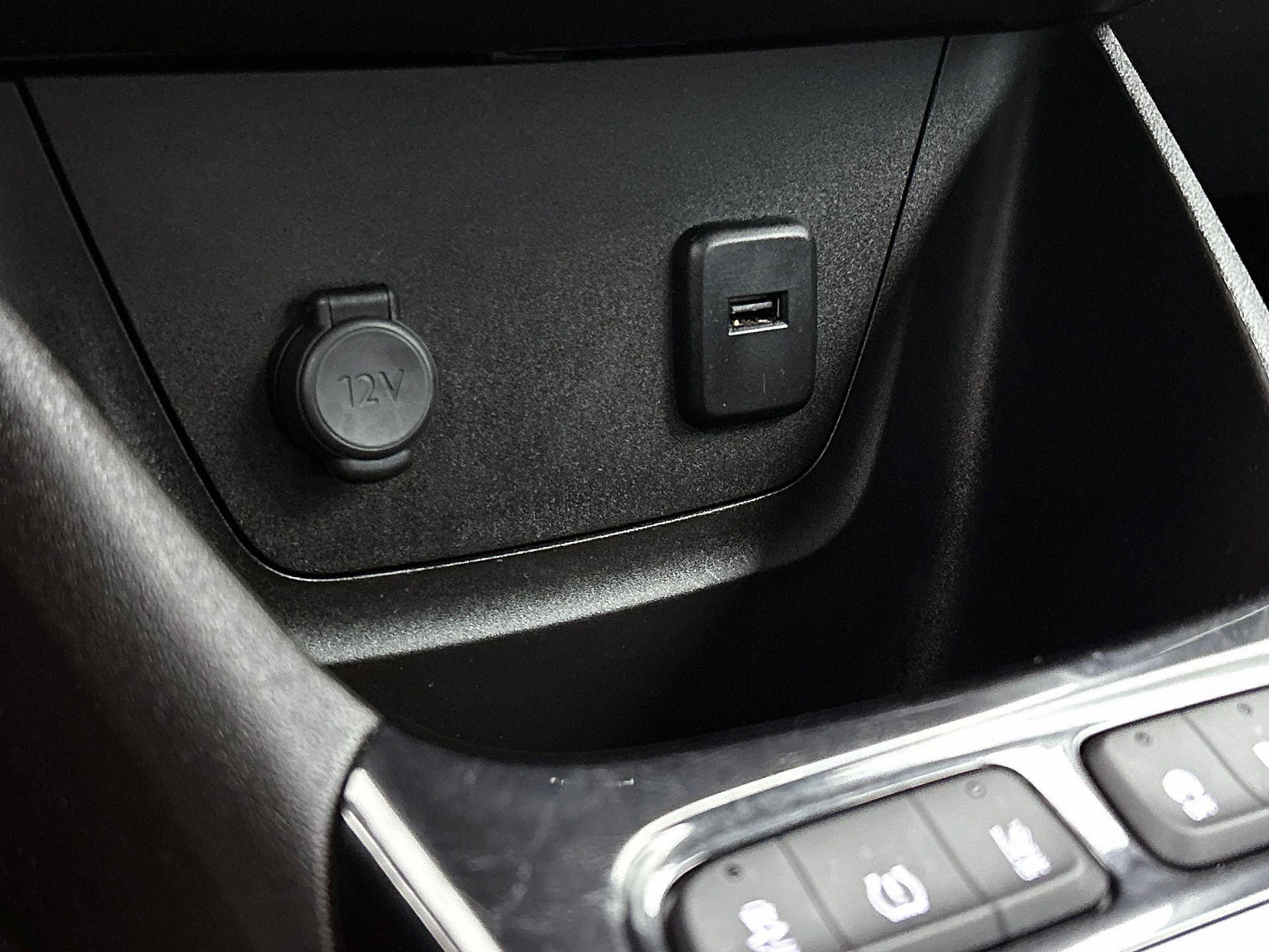 Opel-Crossland X-image-21