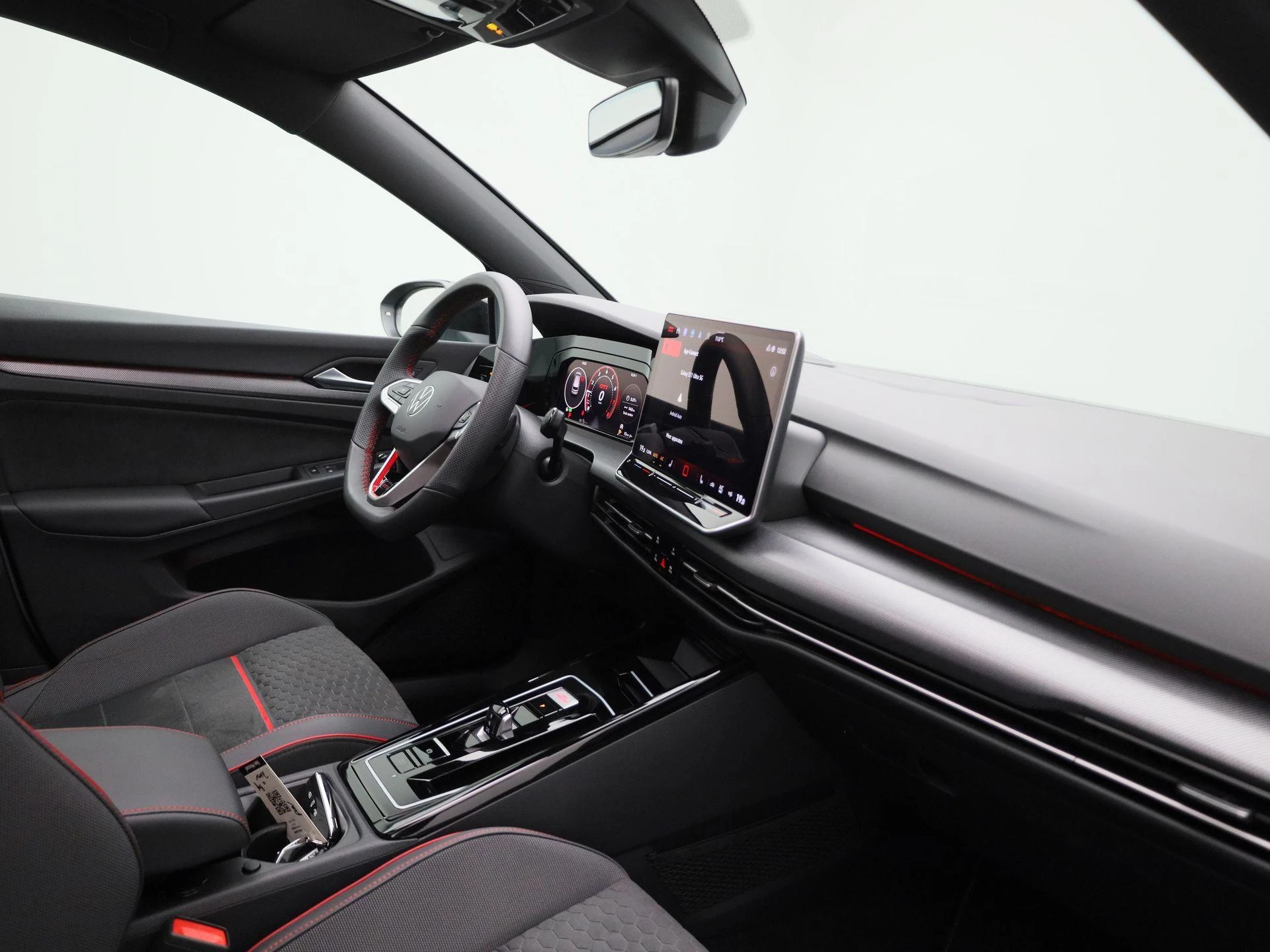 Volkswagen-Golf-image-33