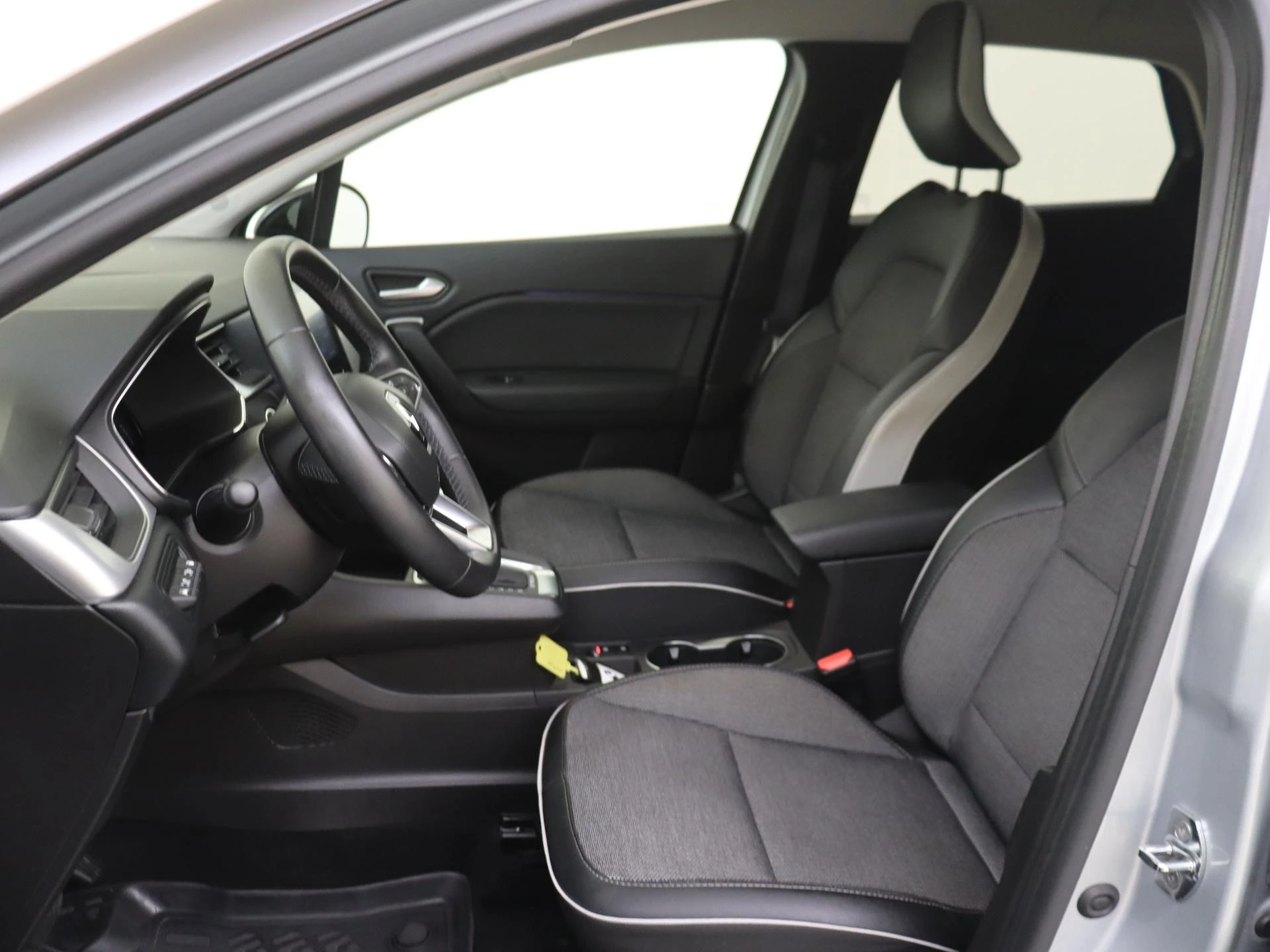 Renault-Captur-image-10