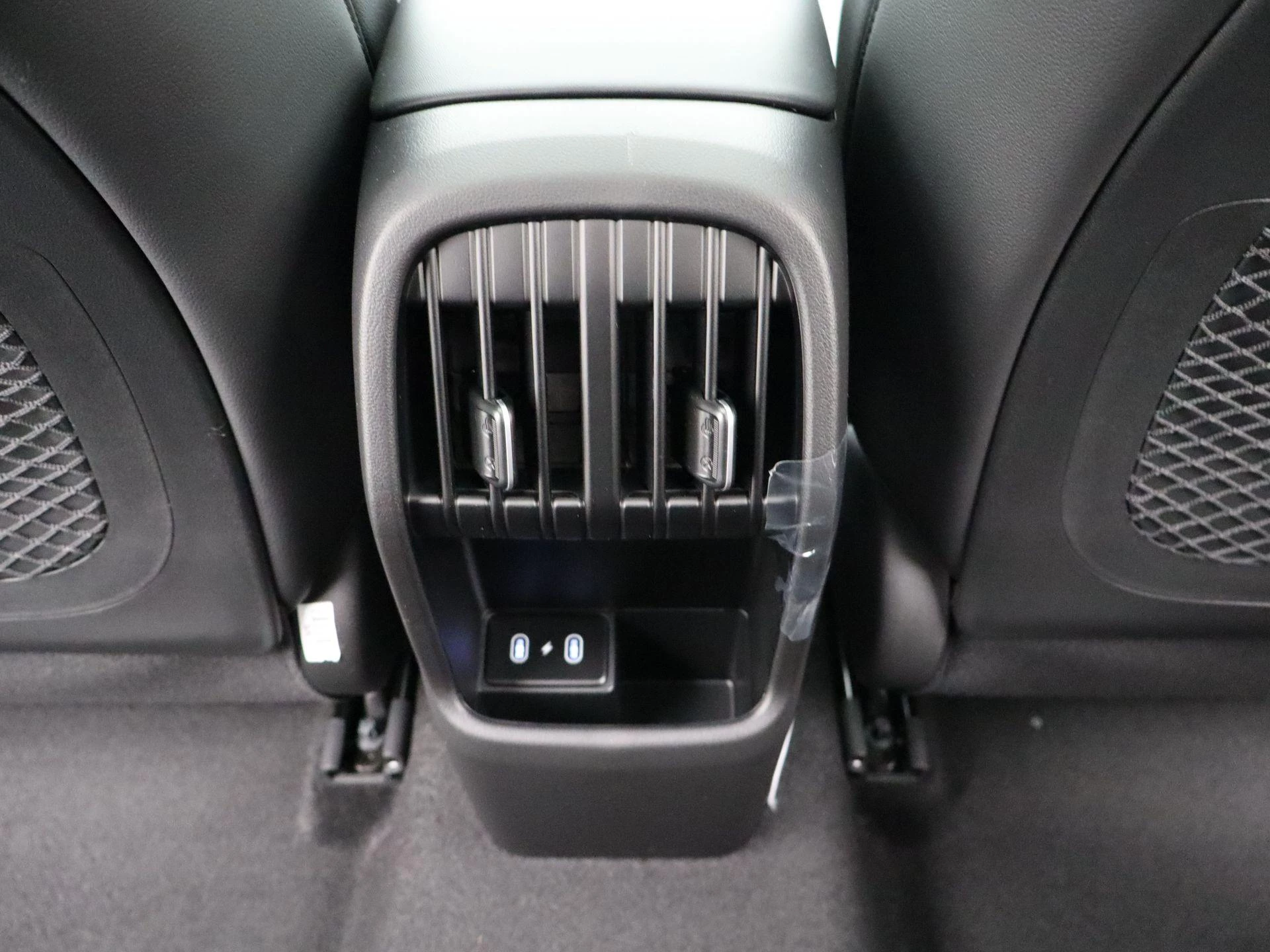 Hyundai Kona 1.6 GDI HEV Premium Sky