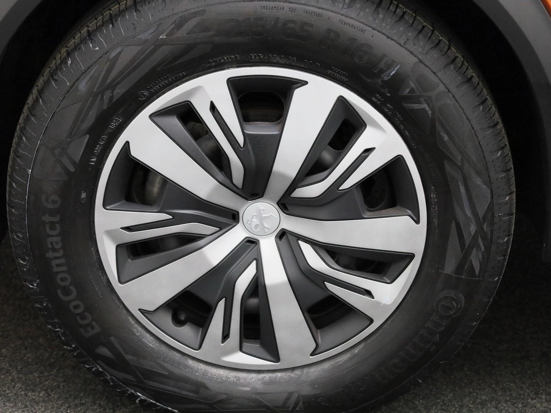 Peugeot-2008-image-11