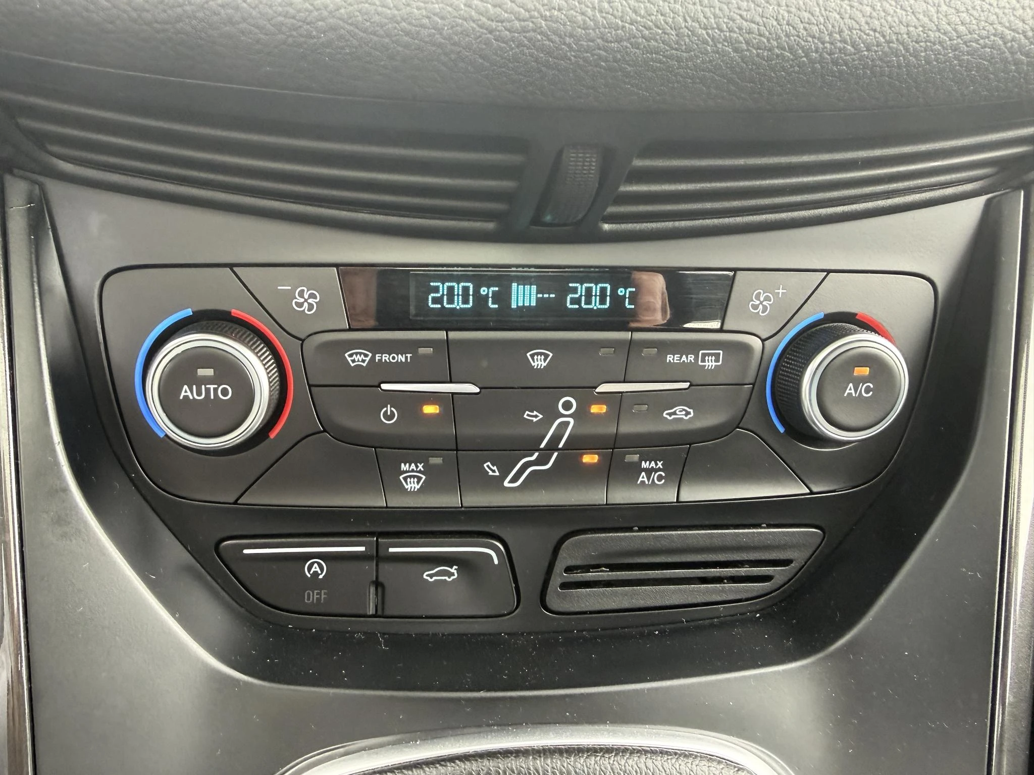 Ford-C-MAX-image-20