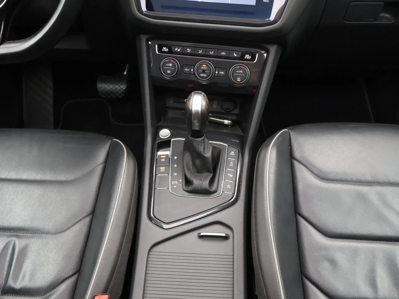 Volkswagen-Tiguan Allspace-image-17