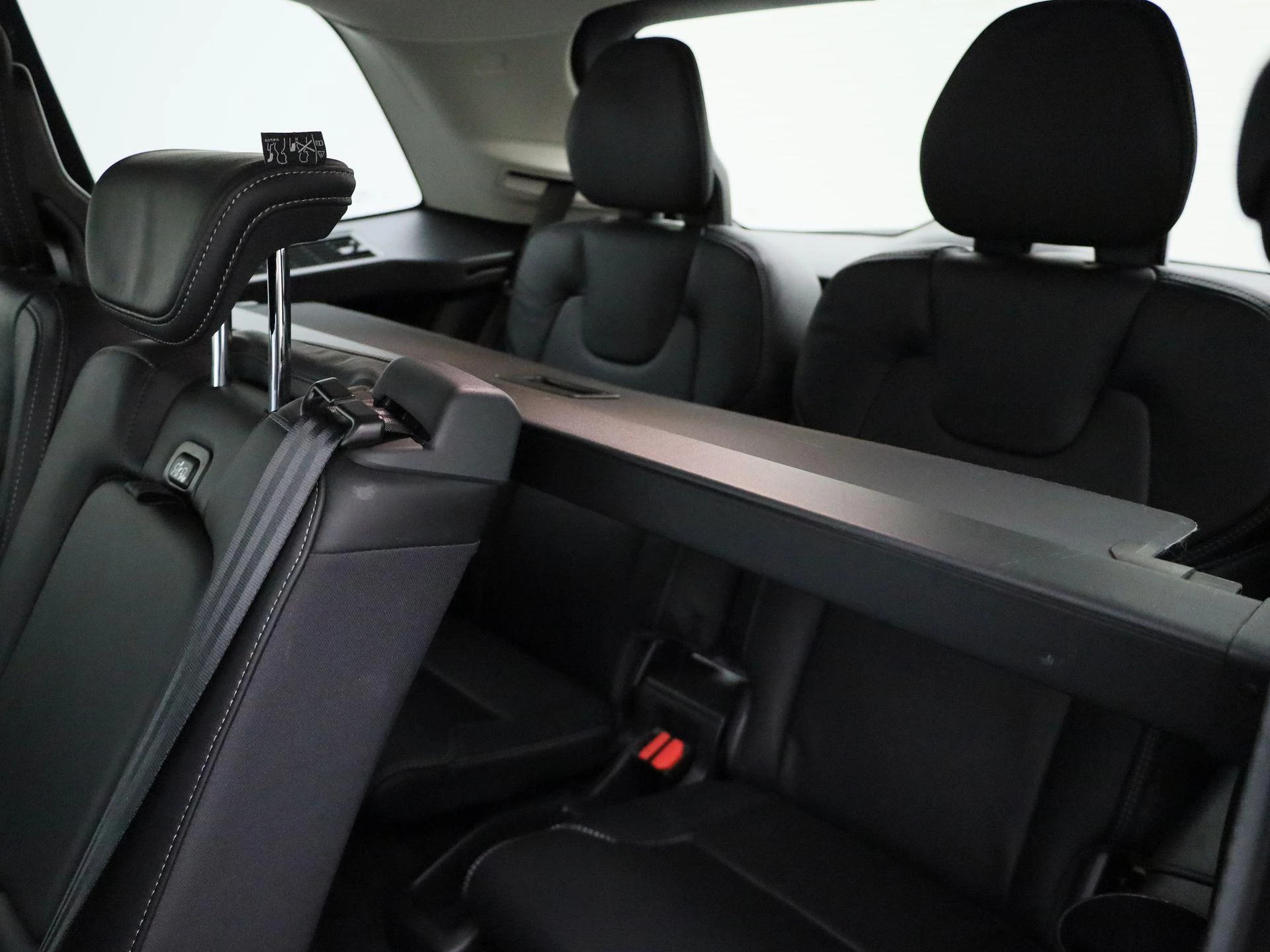 Volvo-XC90-image-12
