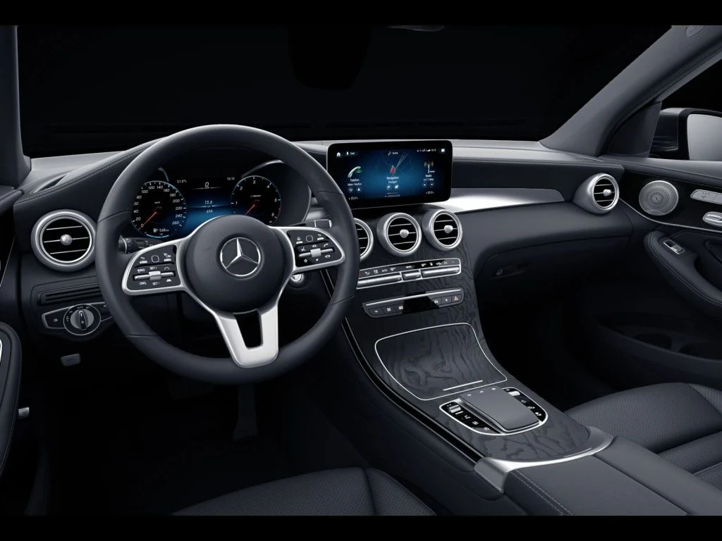 Mercedes-Benz-GLC 220 d-image-8