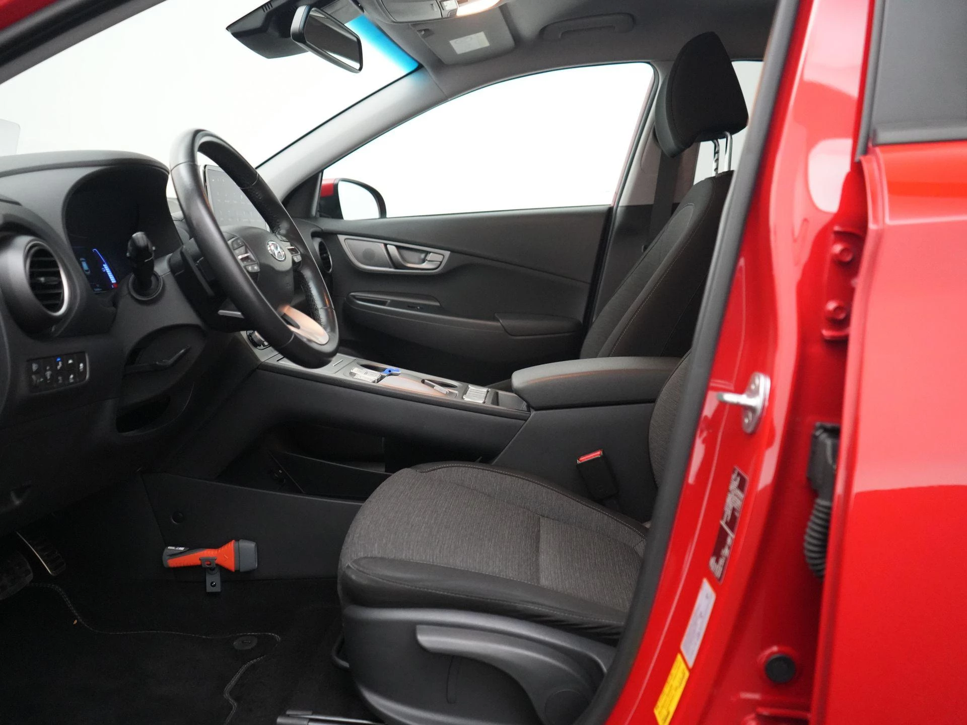 Hyundai-Kona-image-30