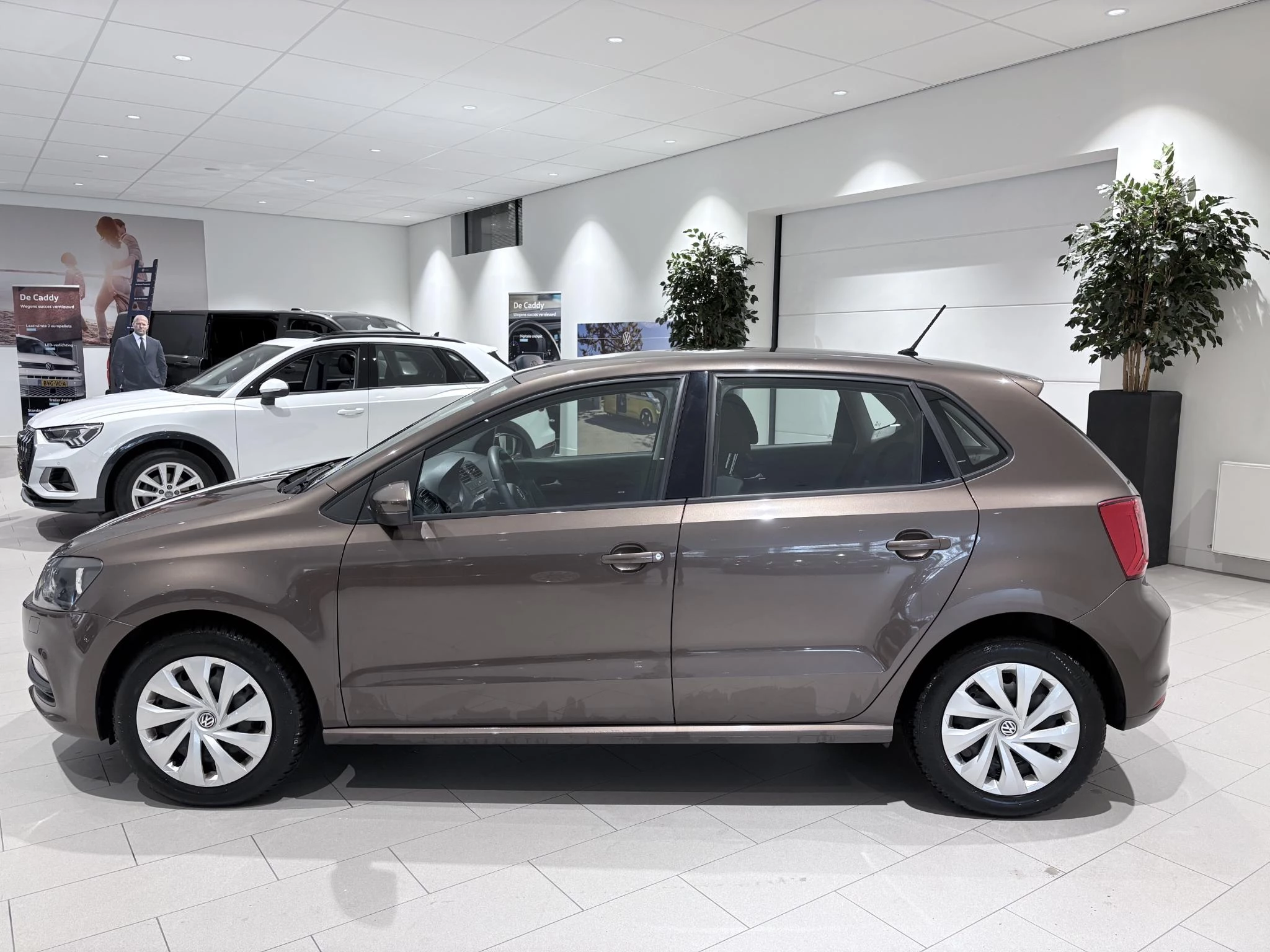 Volkswagen-Polo-image-2