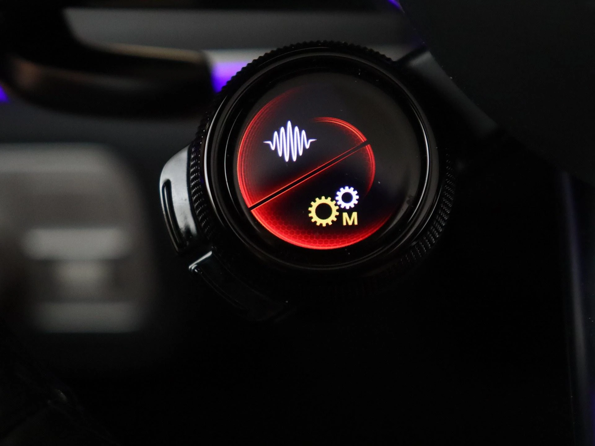 Mercedes-Benz-GLE-image-18