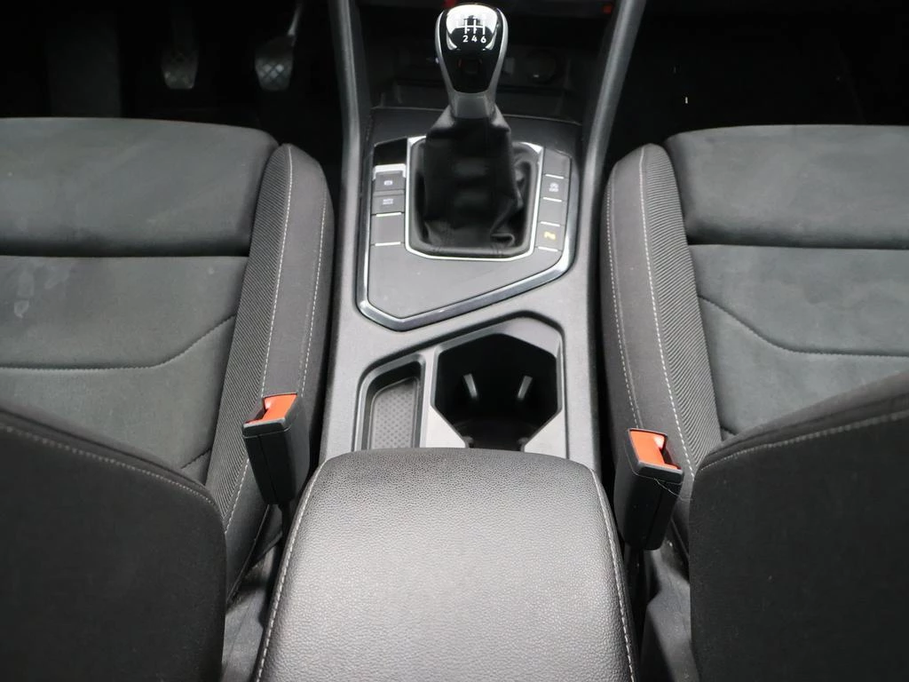 Volkswagen Tiguan Tiguan Life Business 1.5TSI ACT OPF 130PK *ALCANTARA*CAMERA*ACC*VIRTUAL COCKPIT*NAVI*LANE ASSIST*...*