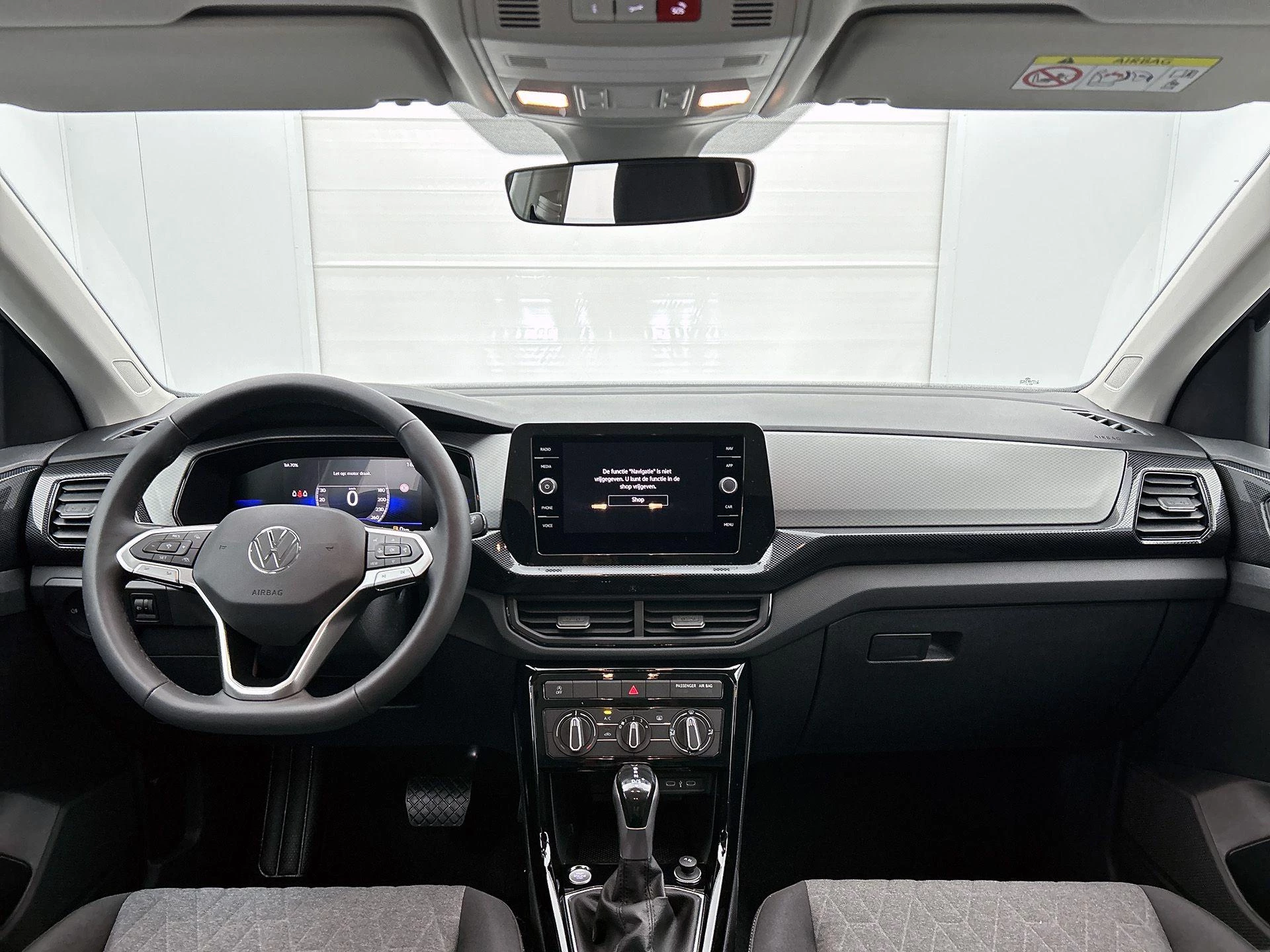 Volkswagen-T-Cross-image-16