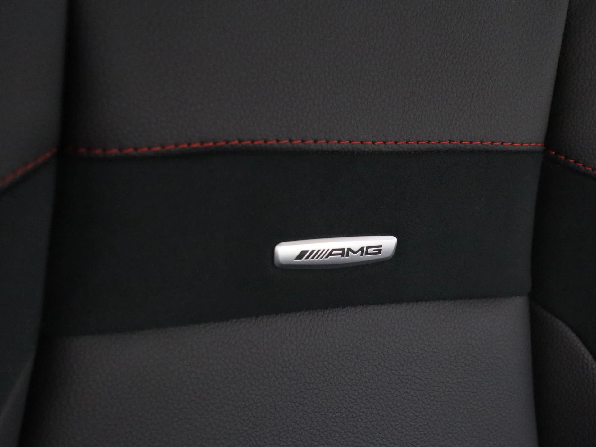 Mercedes-Benz-GLE-image-15