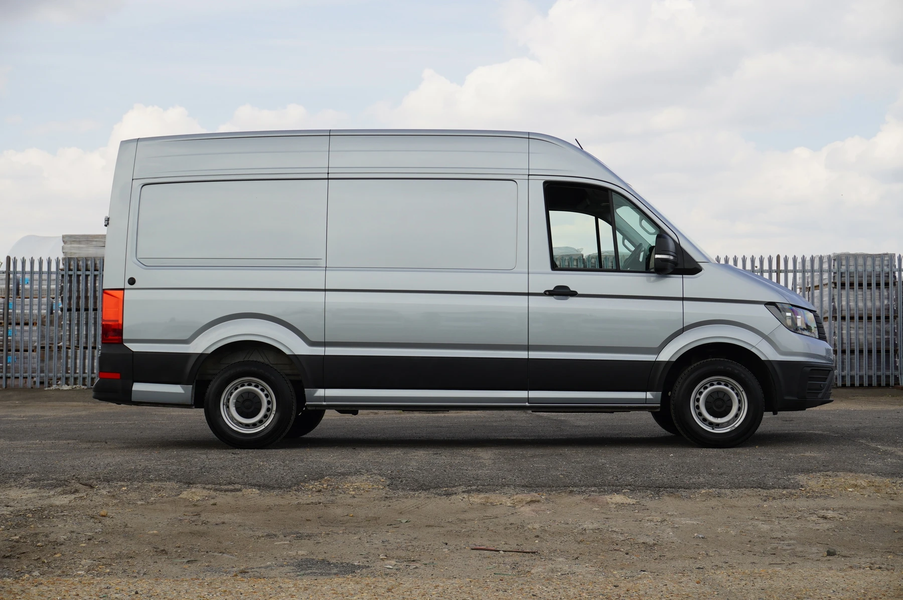 Volkswagen-Crafter-image-3