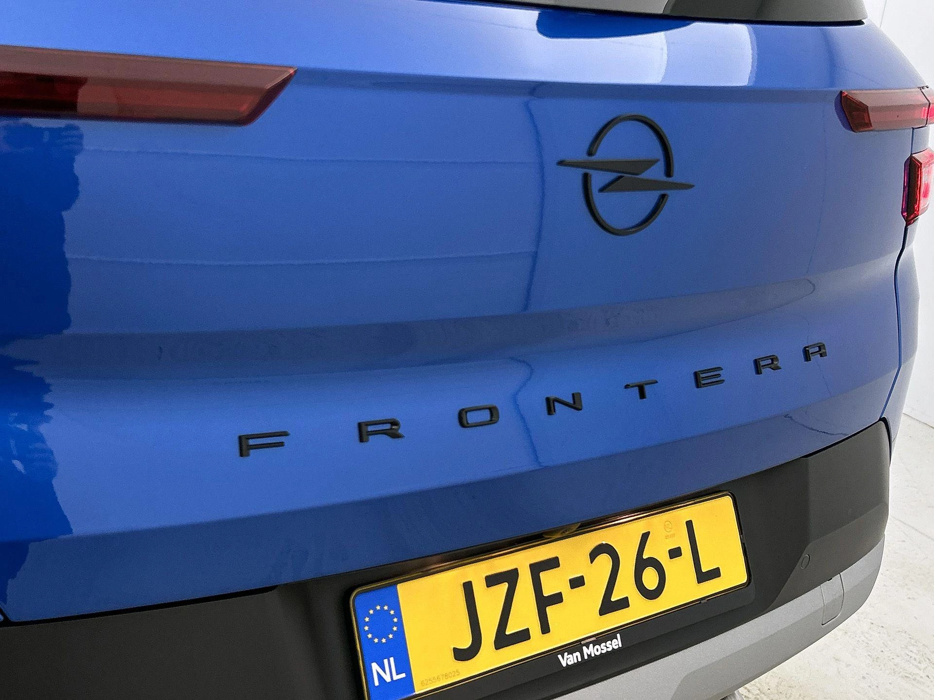 Opel-Frontera-image-24