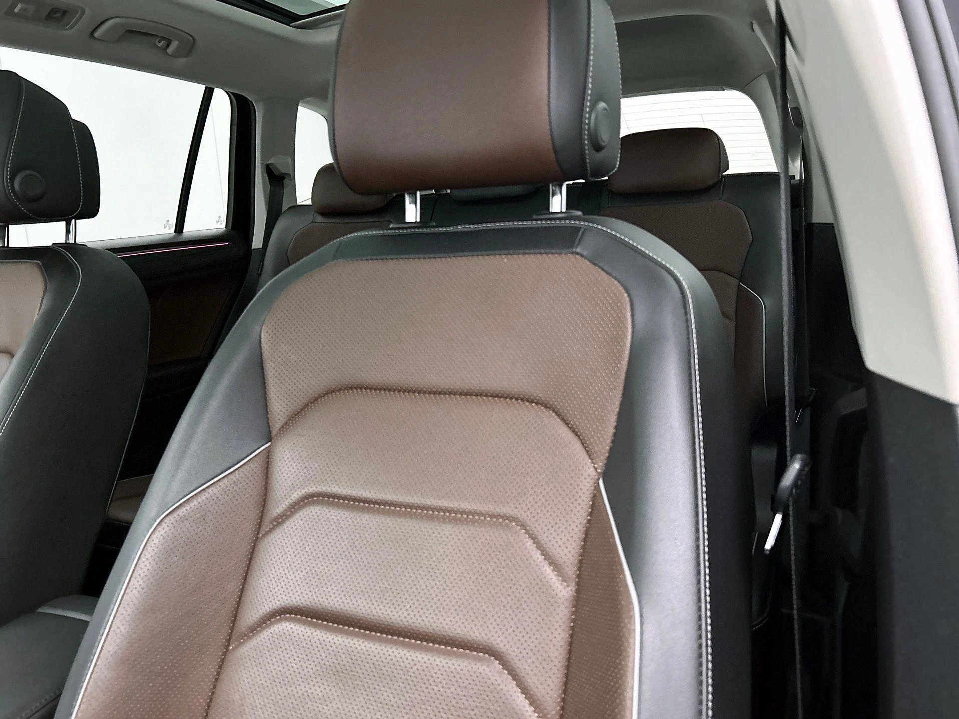 Volkswagen-Tiguan Allspace-image-9