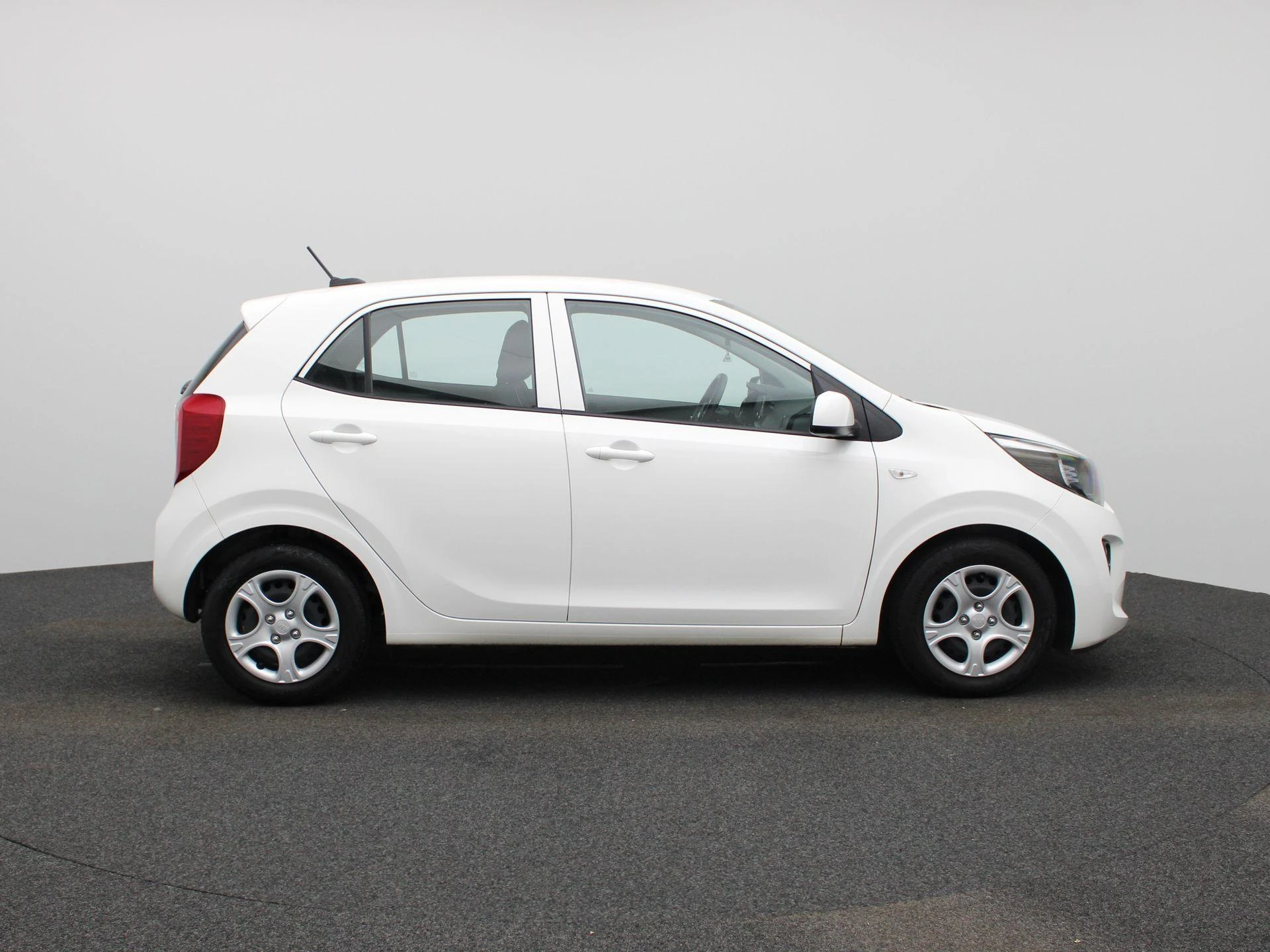 Kia-Picanto-image-5