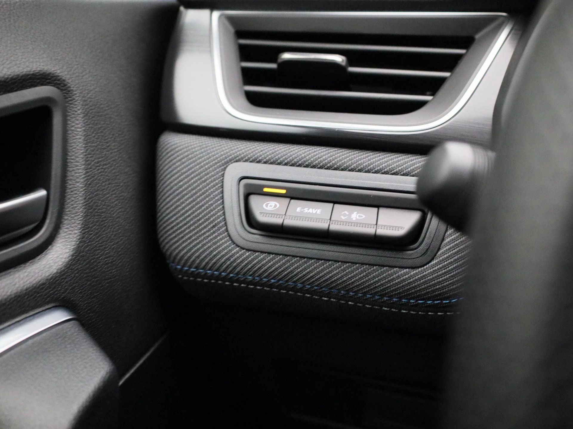 Renault-Captur-image-22
