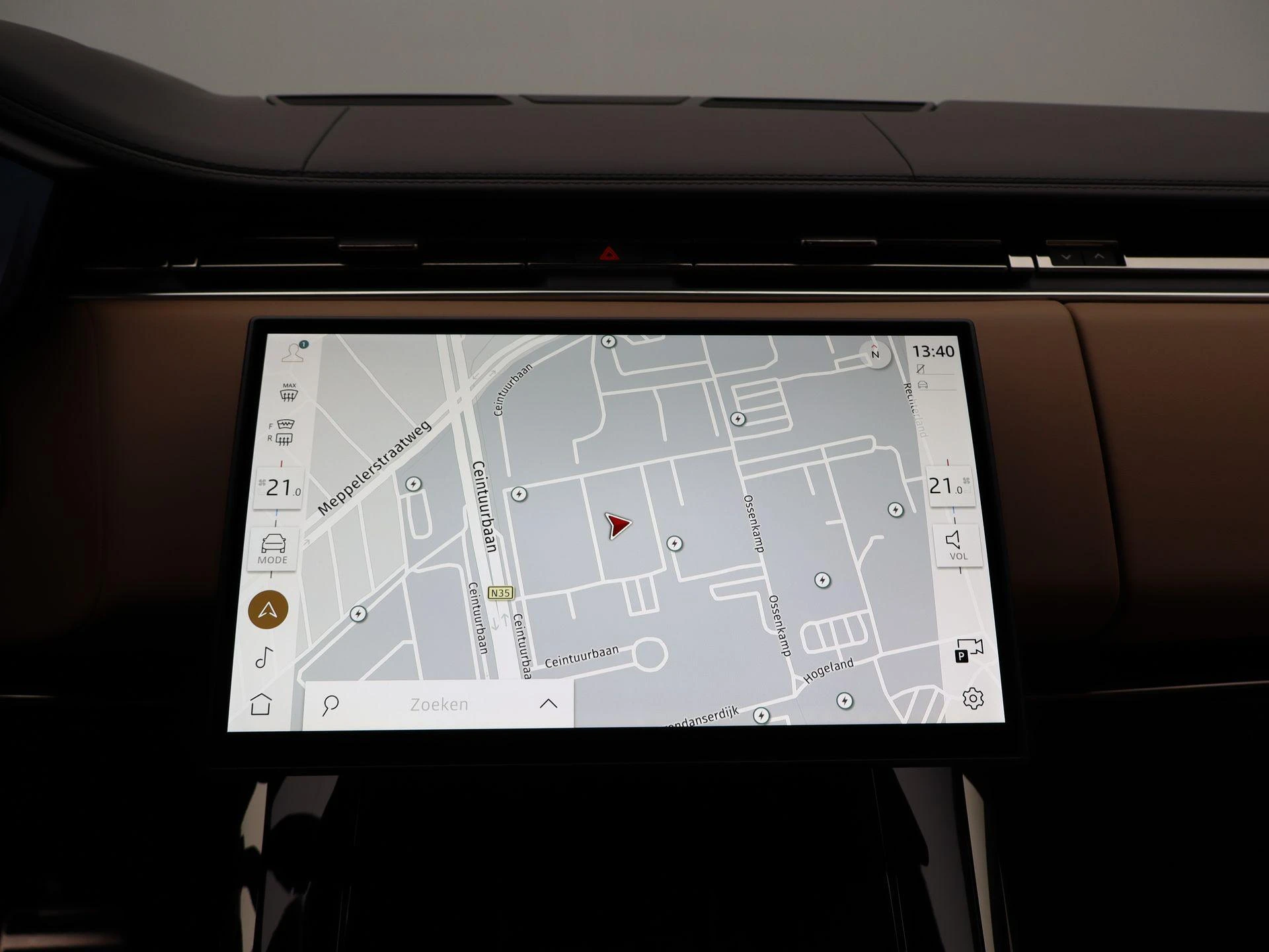 Land Rover-Range Rover Sport-image-8