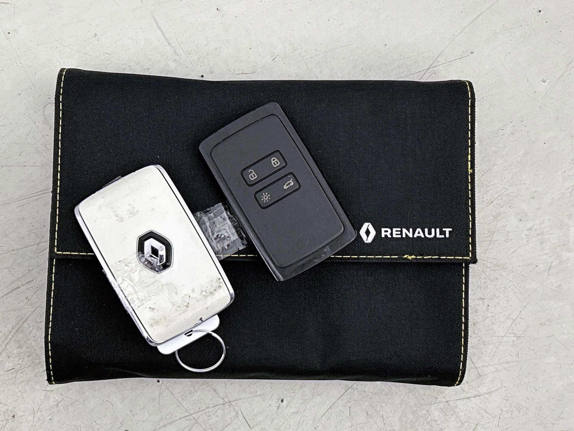 Renault-Clio-image-31