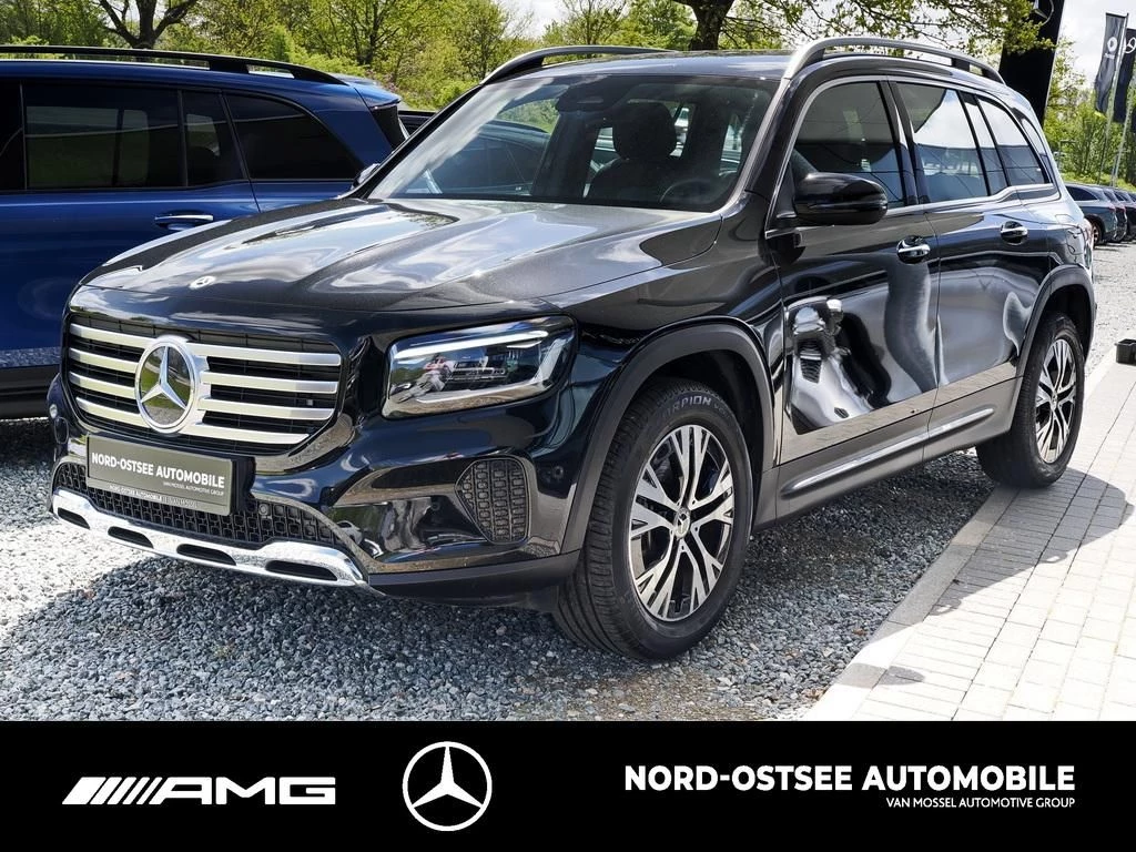 Mercedes-Benz-GLB-image-5