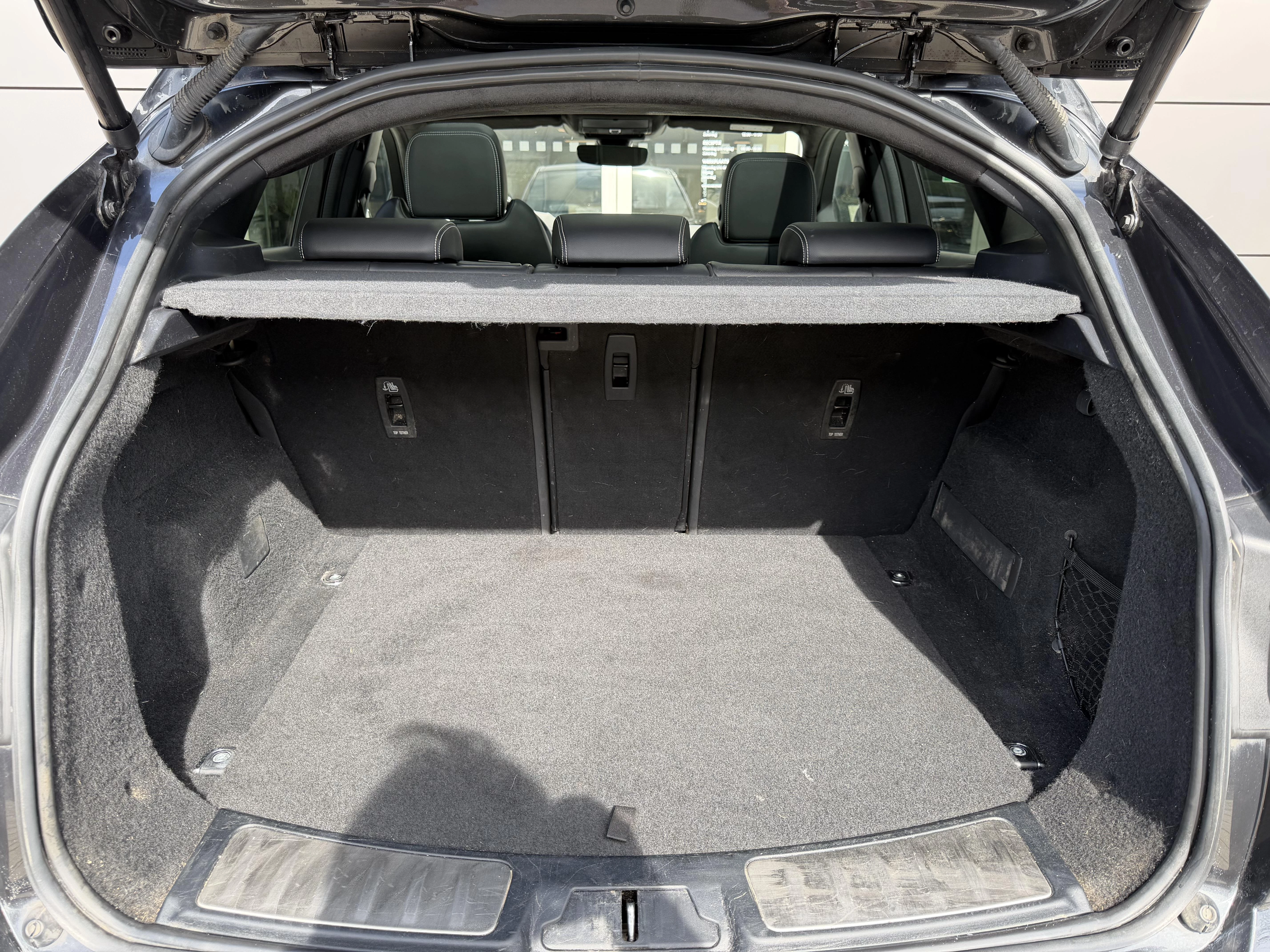 Jaguar E-PACE P300e R-Dynamic S AWD Auto. 21MY