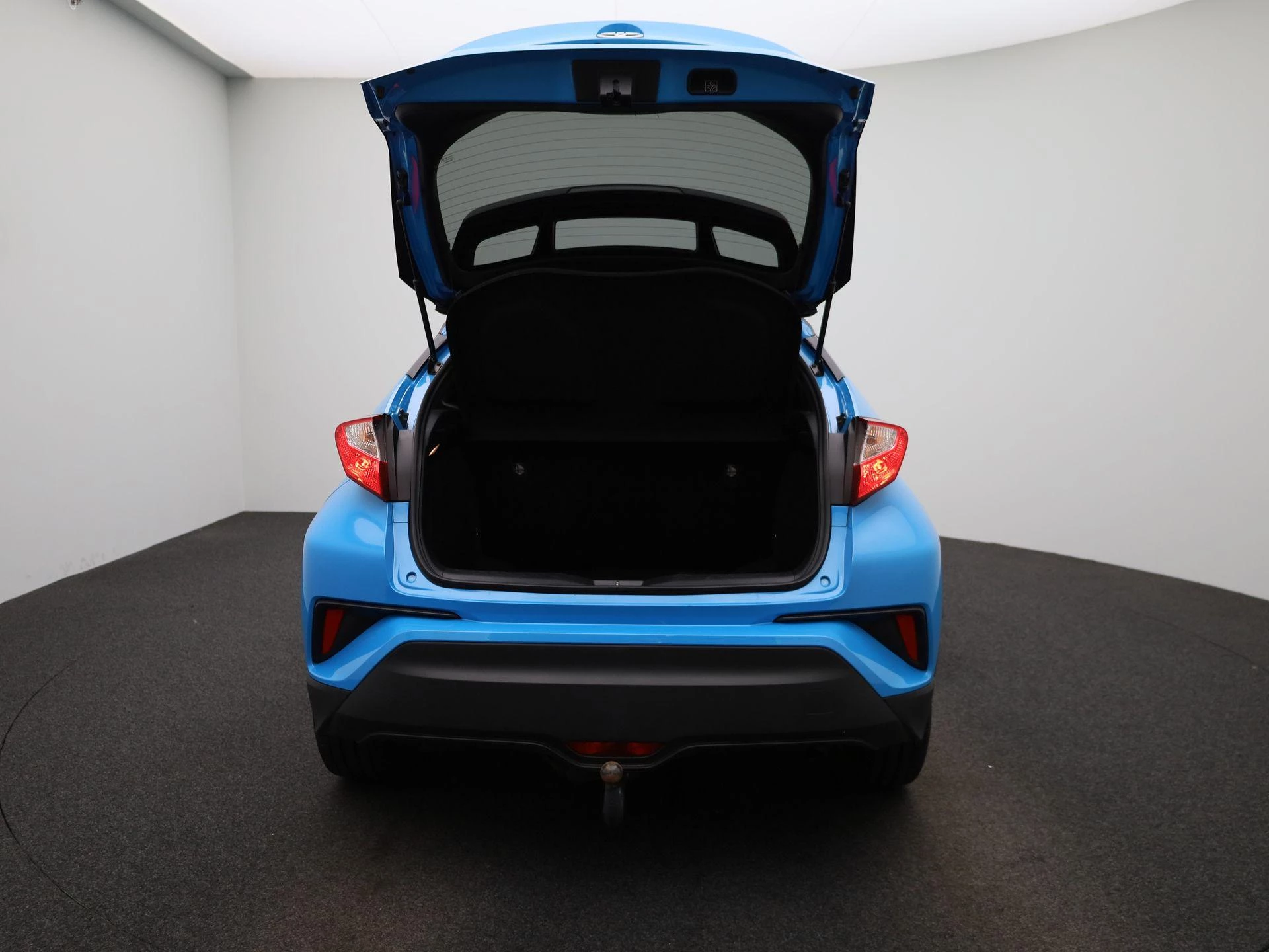 Toyota-C-HR-image-10