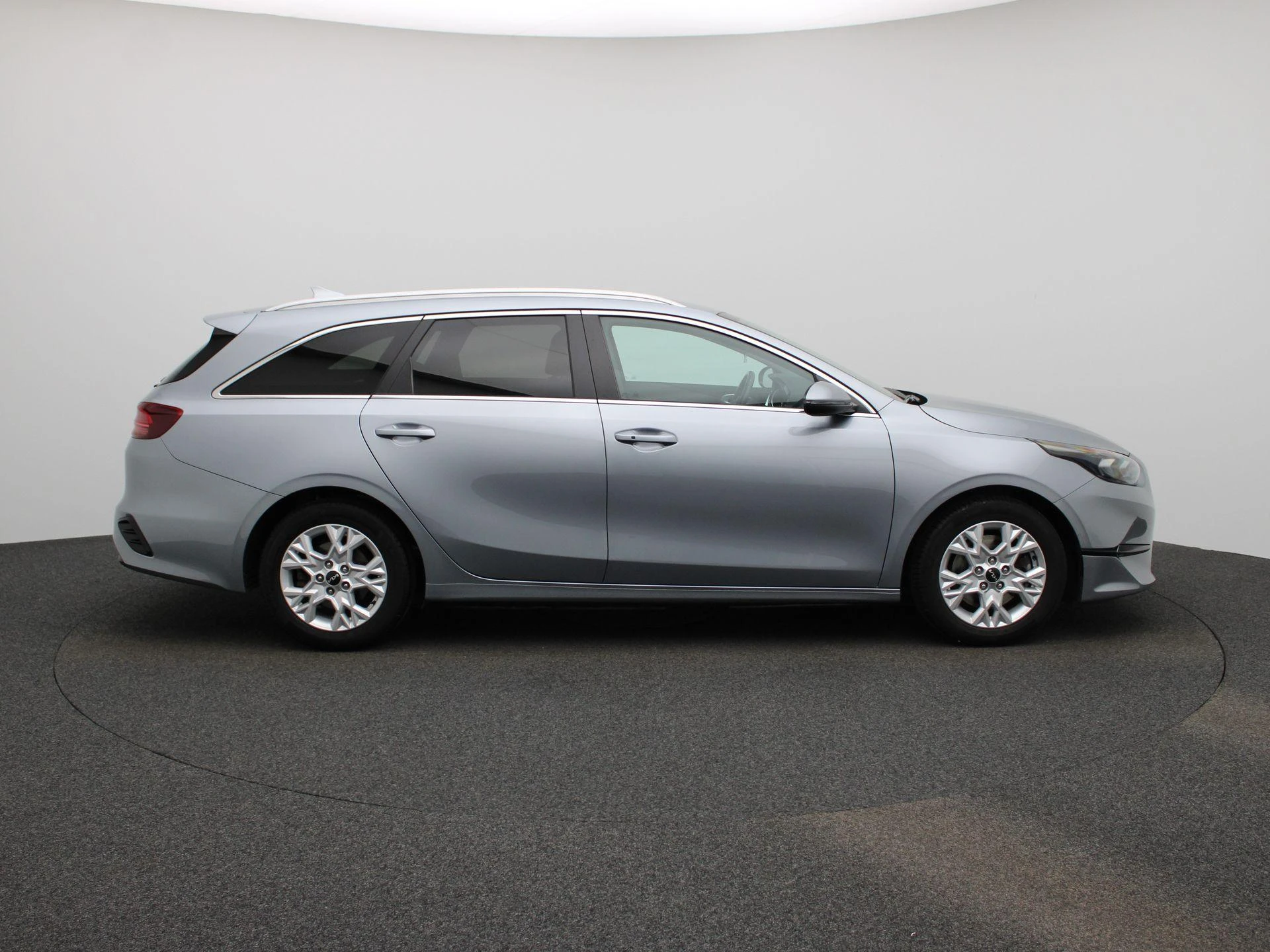 Kia-Ceed Sportswagon-image-5