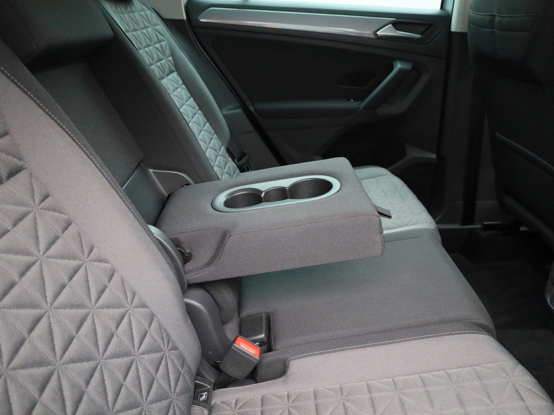 Volkswagen-Tiguan-image-41