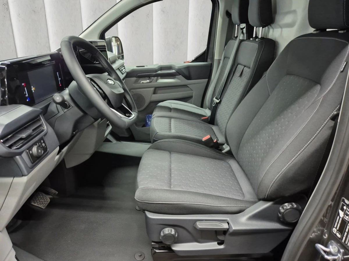 Ford-Transit Custom-image-7