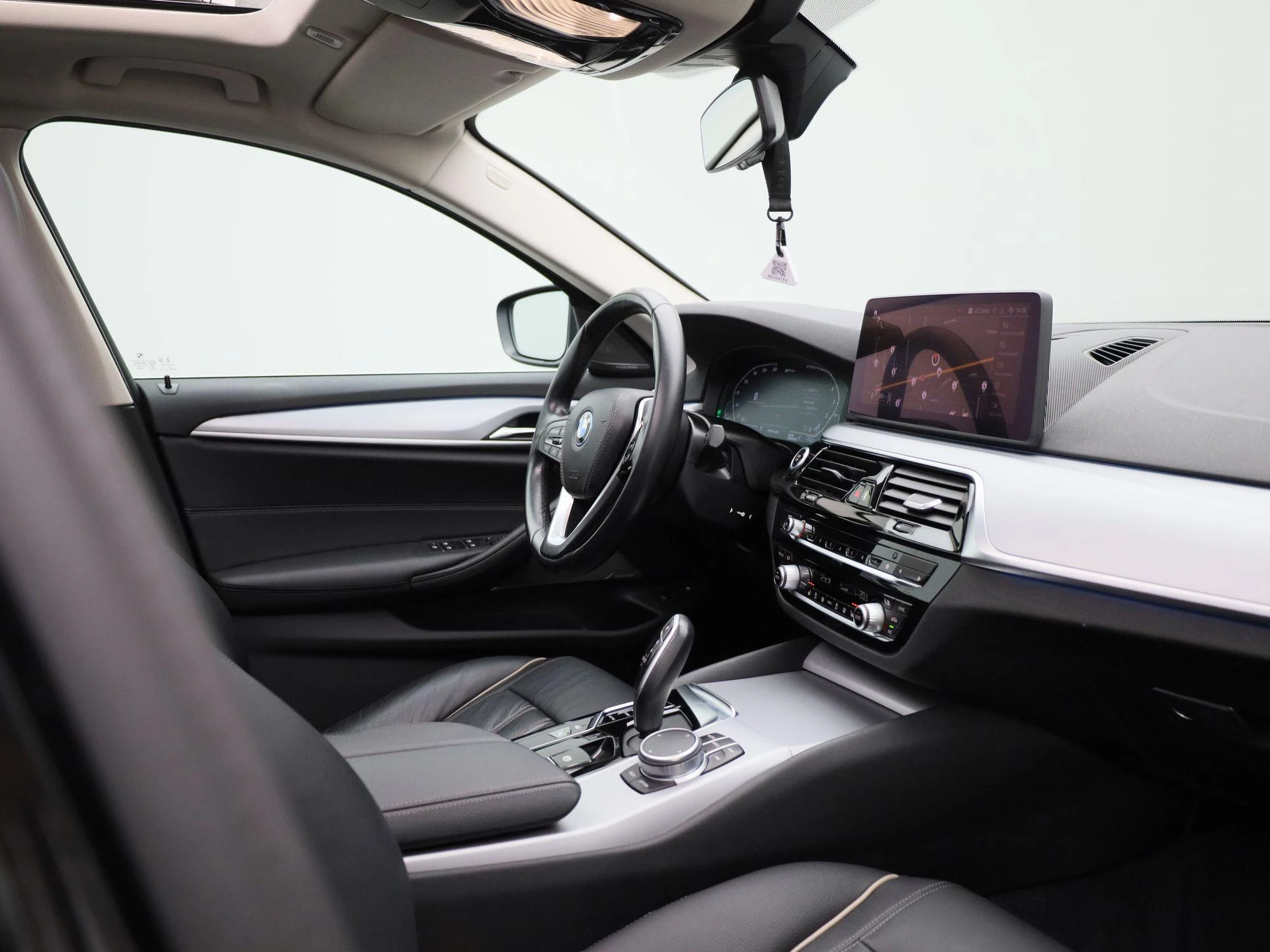 BMW-5 Serie-image-34