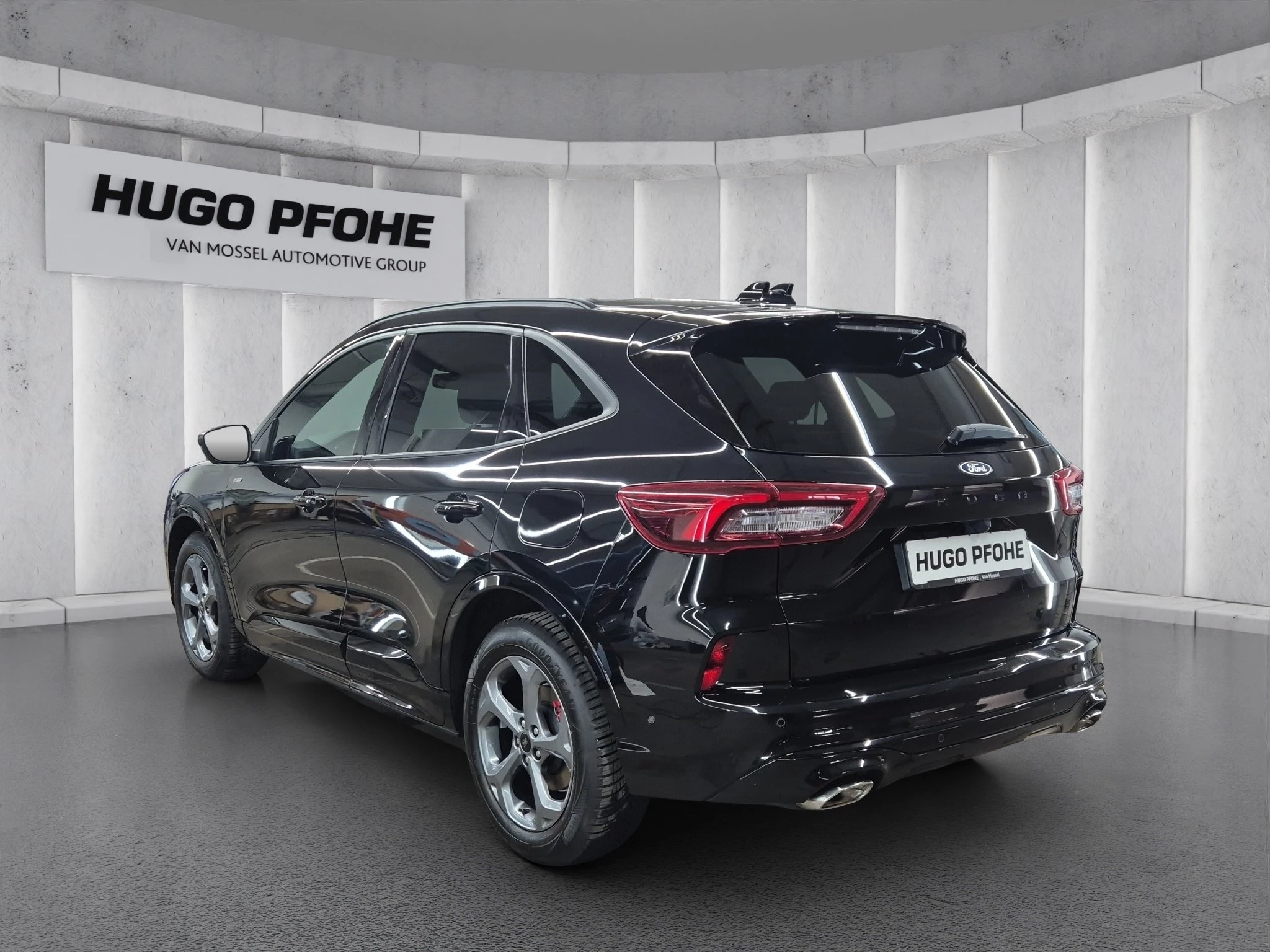 Ford Kuga ST-Line X Aut.*PANO*AHK*360GRAD*LED-MATRIX*NAVI*GRA*WINTER-PKT..