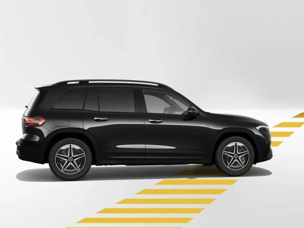Mercedes-Benz-EQB 250+-image-7