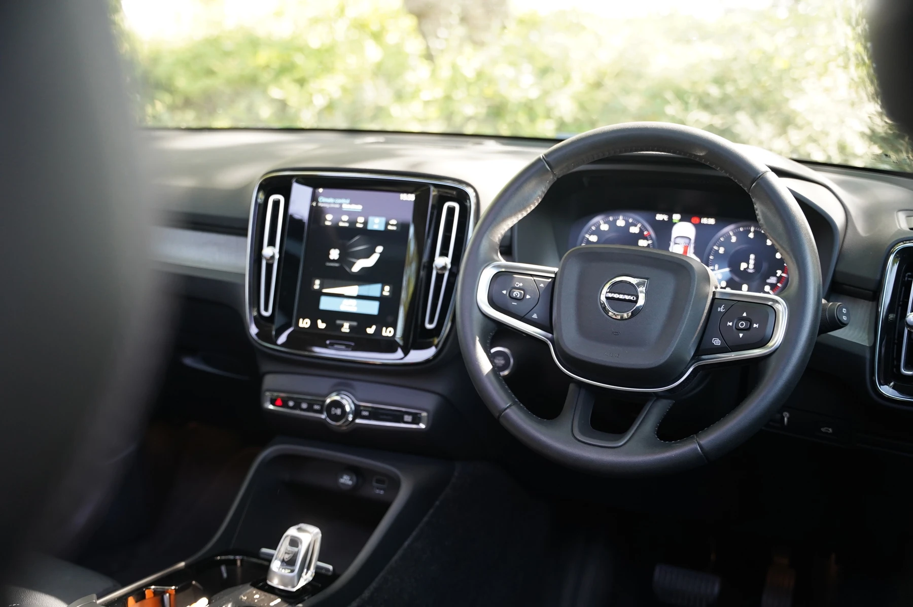 Volvo-XC40-image-8
