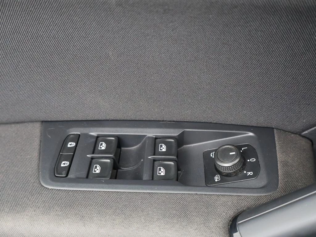 Volkswagen Touran Touran Trendline 1.5TSI 150PK *PANODAK*7 ZITPLAATSEN*CAMERA*ACC*PDC*APP-CONNECT*...*