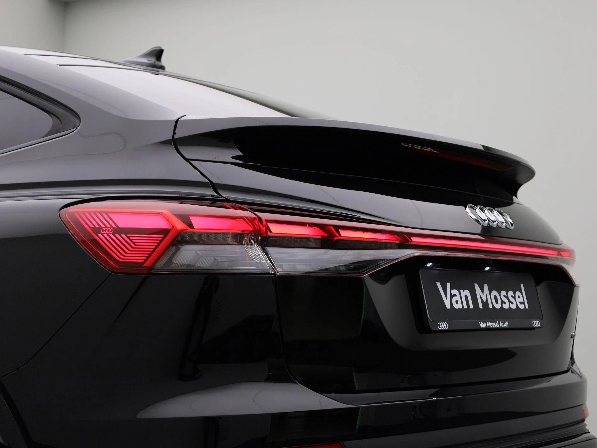 Audi-Q4 Sportback e-tron-image-11
