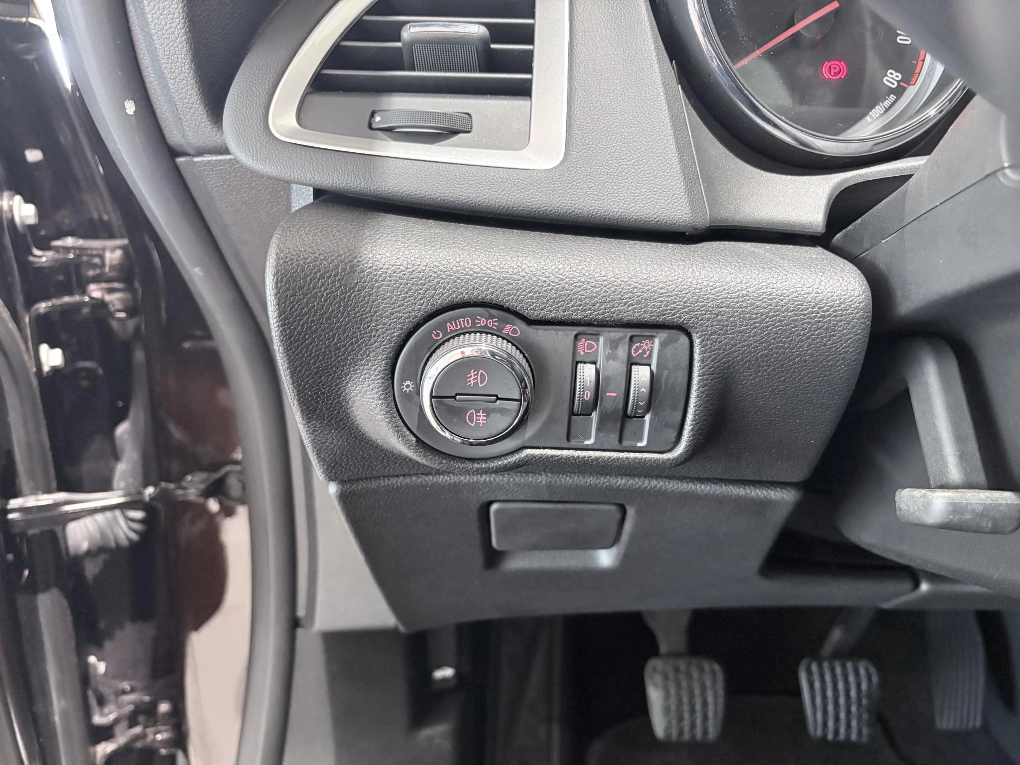 Opel-Astra-image-12