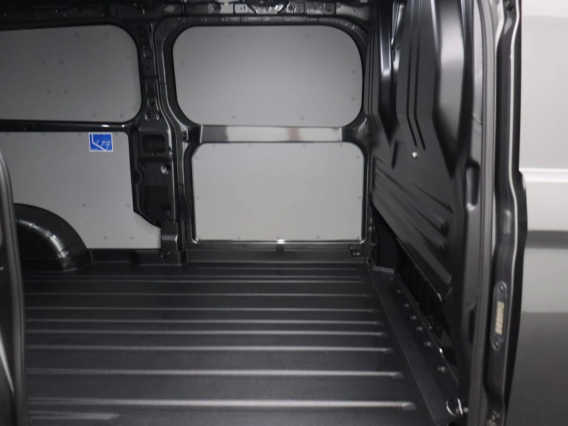 Ford-Transit Custom-image-10