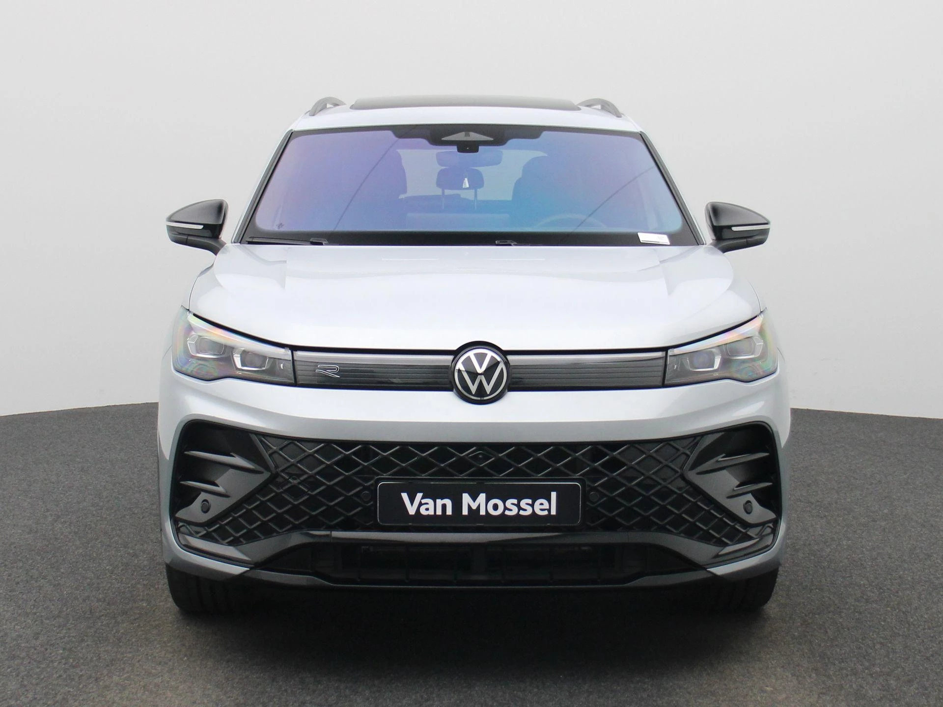 Volkswagen-Tiguan-image-2