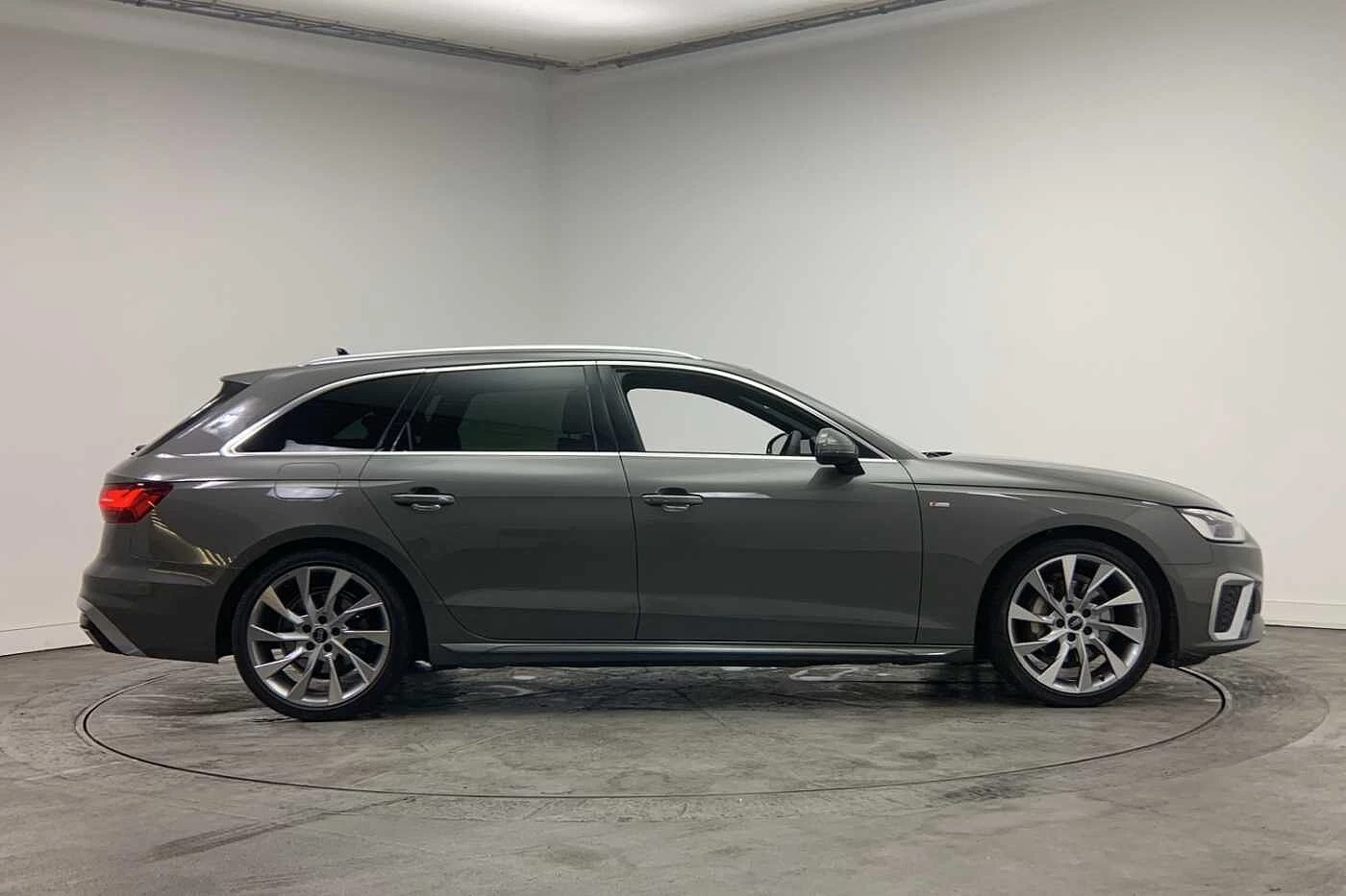 Audi-A4-image-3