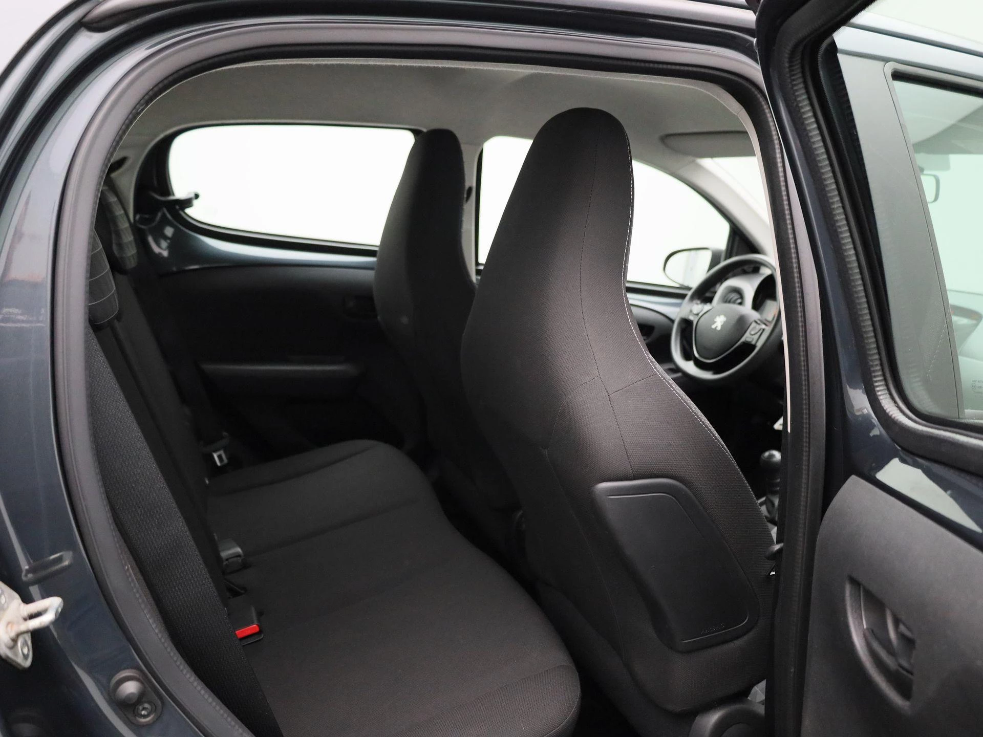 Peugeot-108-image-28