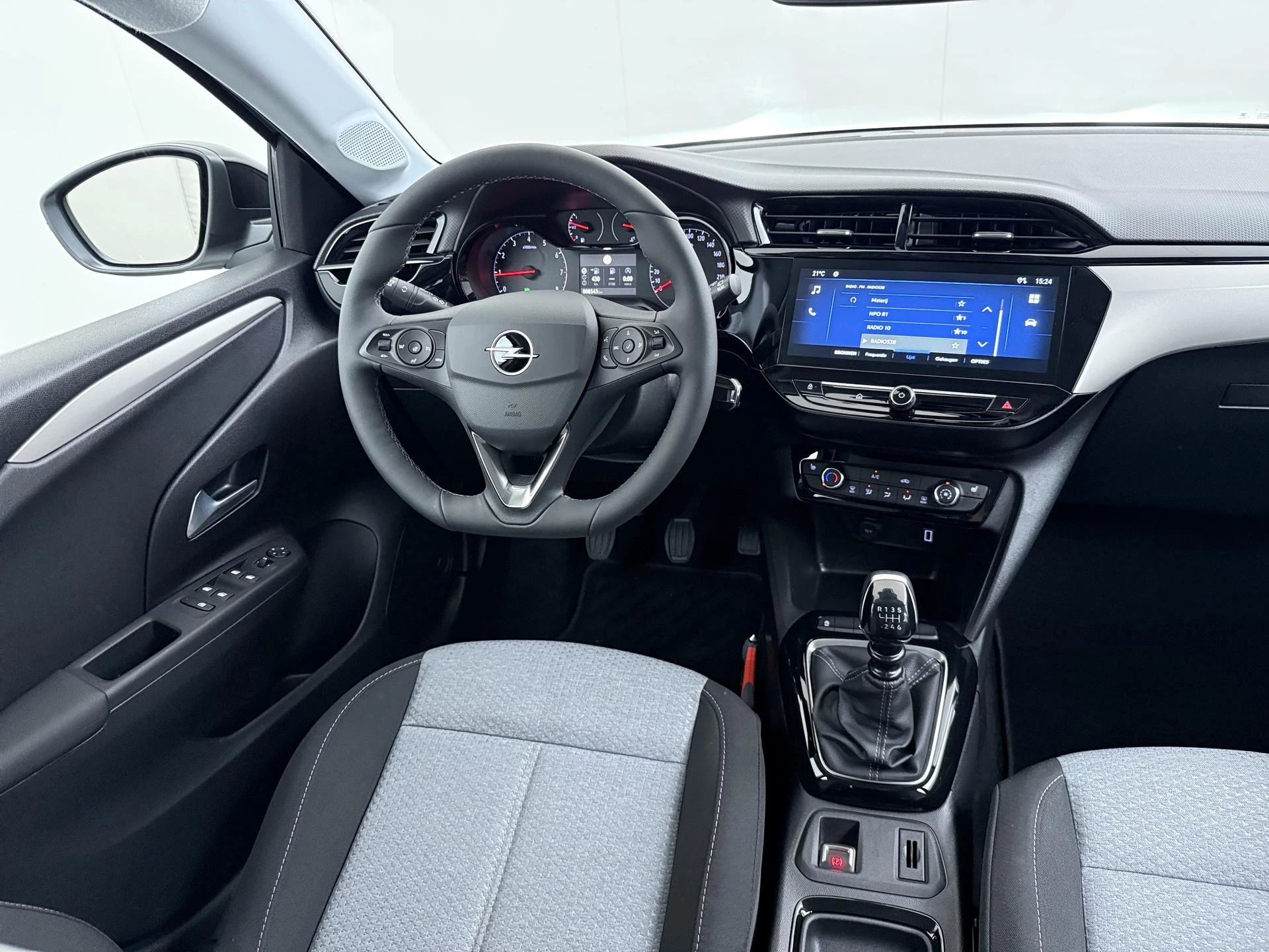 Opel-Corsa-image-5