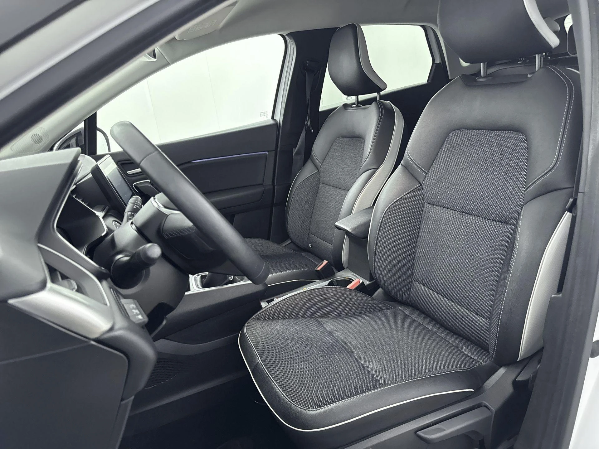 Renault-Captur-image-23