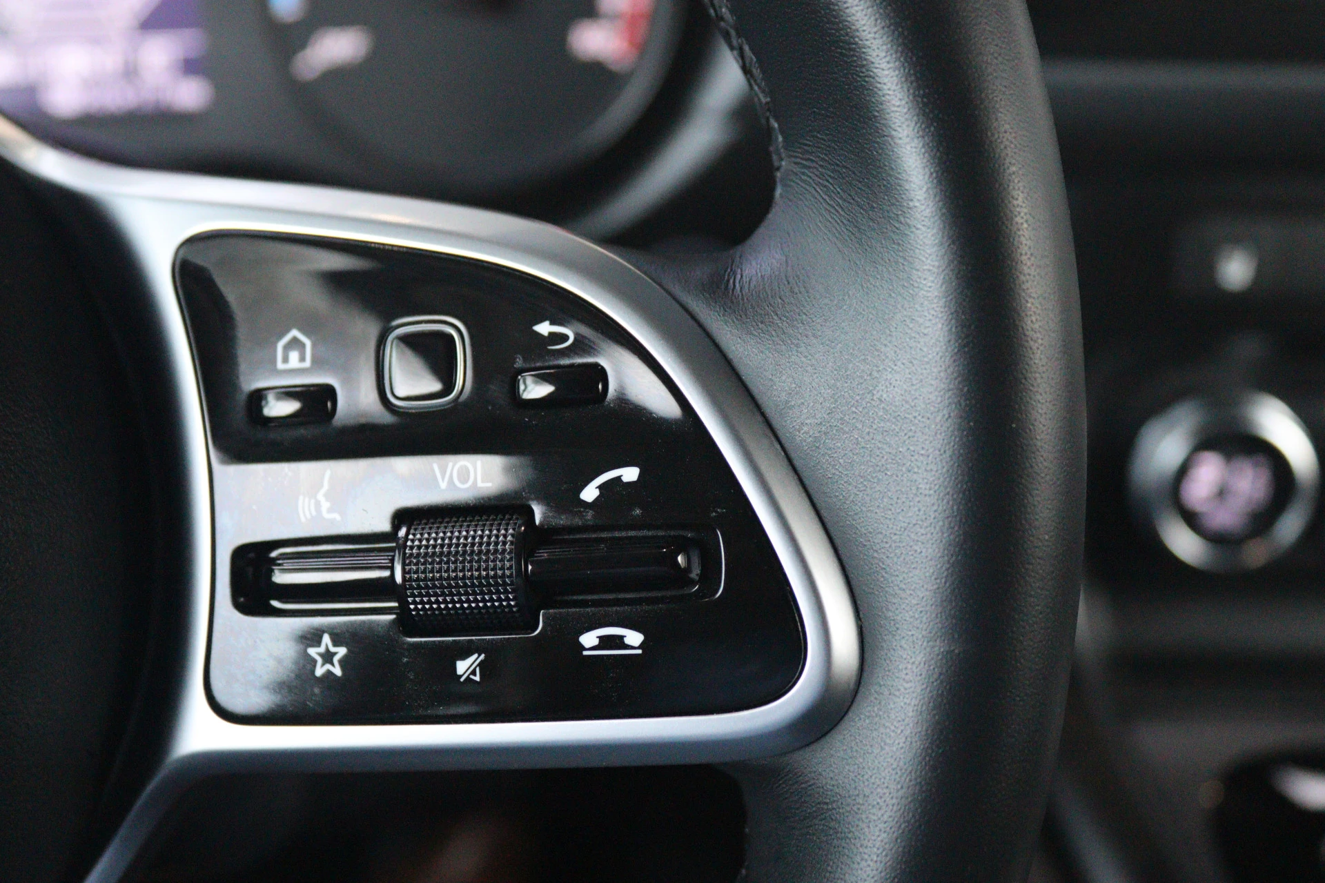 Mercedes-Benz-eCitan-image-11