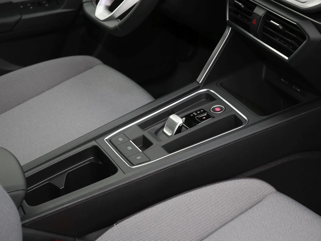 SEAT Leon Sportstourer RE 1.5eTSI 7-Gang-DSG SAL